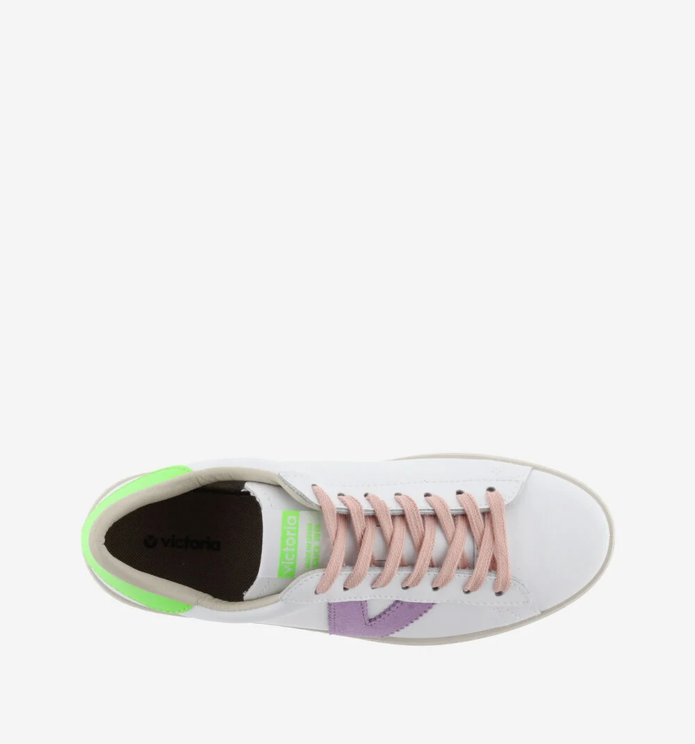 BERLÍN CUIR & NÉON Baskets blanches en cuir et détails fluo pour femme VERDE