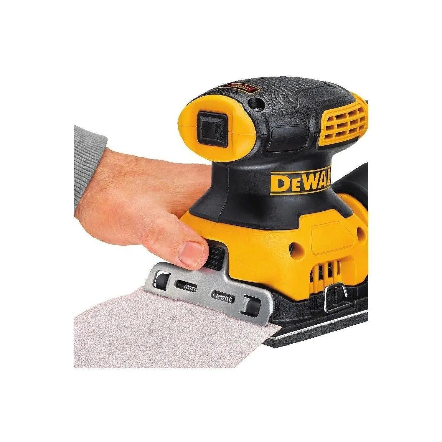 DeWALT DWE6411 Vlakschuurmachine 1/4 Vel 230w
