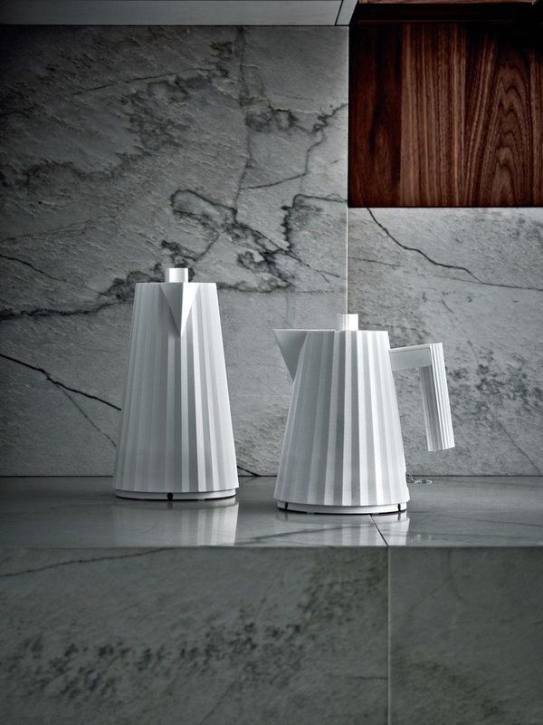 Alessi - Plissé - Waterkoker - Grijs - 1.7 Liter - Droogkookbeveiliging
