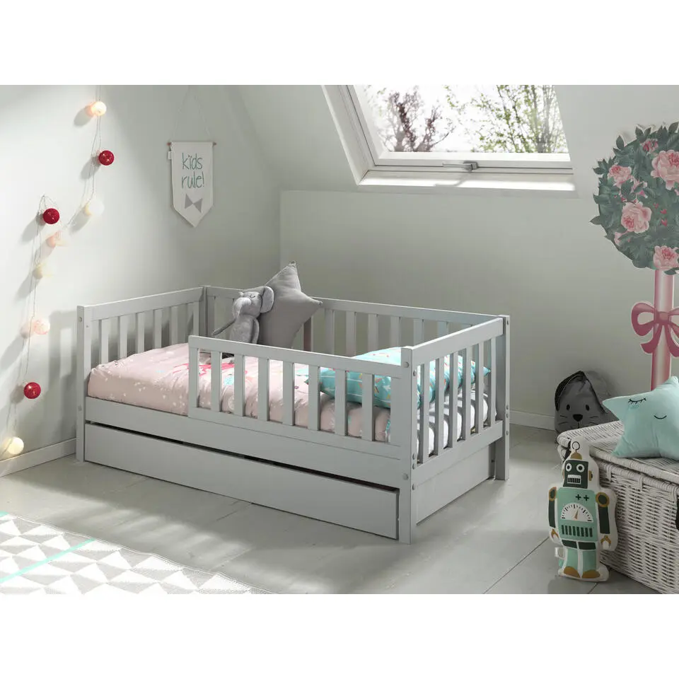 Peuterbed Petronille 70 x 140cm dennenhout - grijs