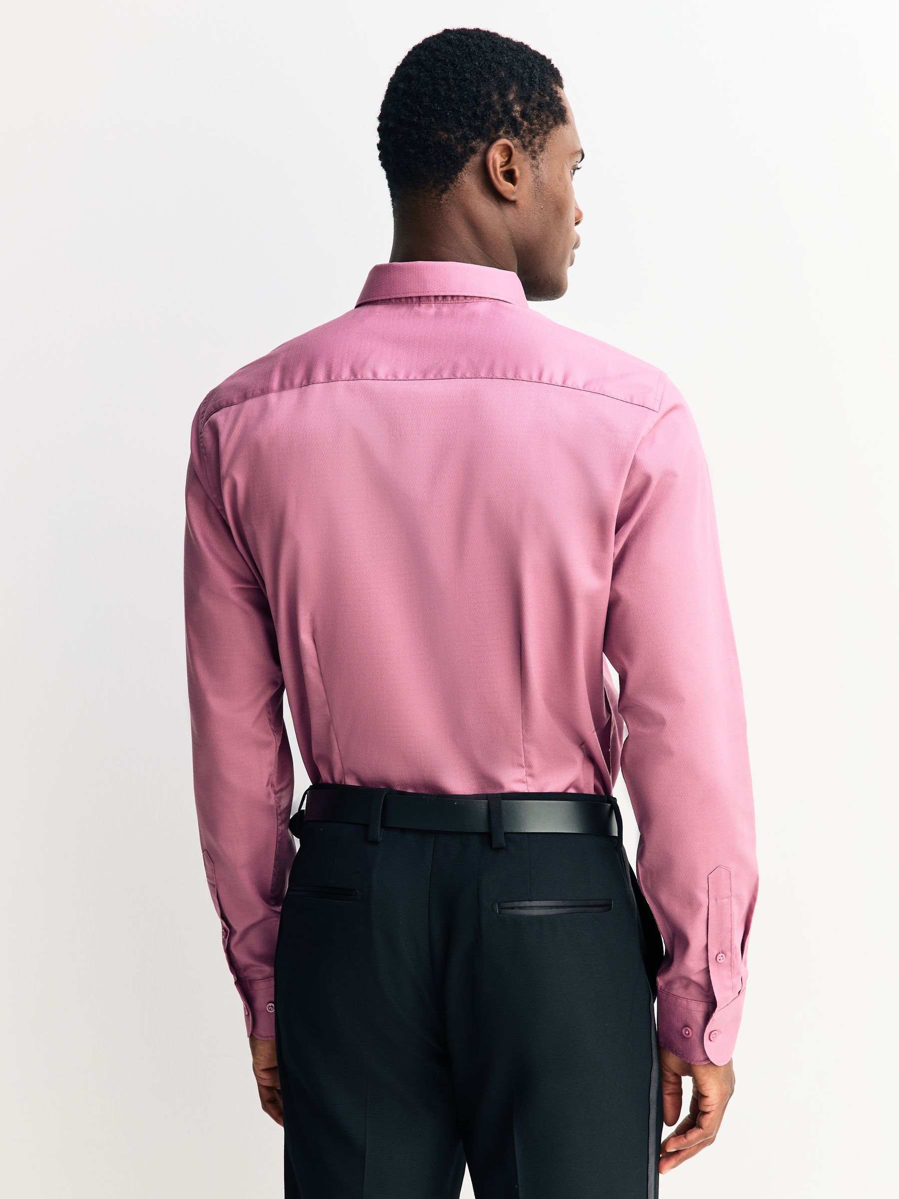Roze - Slim Fit - Onderhoudsvriendelijk, getextureerd, slim fit overhemd met enkele manchet