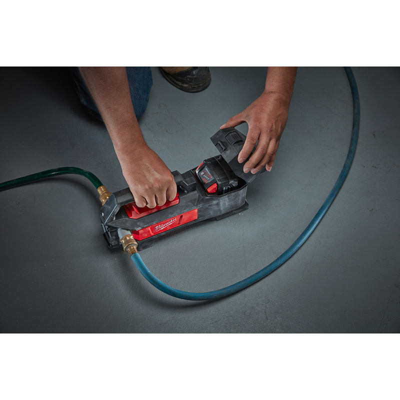 Milwaukee M18 BTP-0 accu waterpomp (body) 18V Li-ion