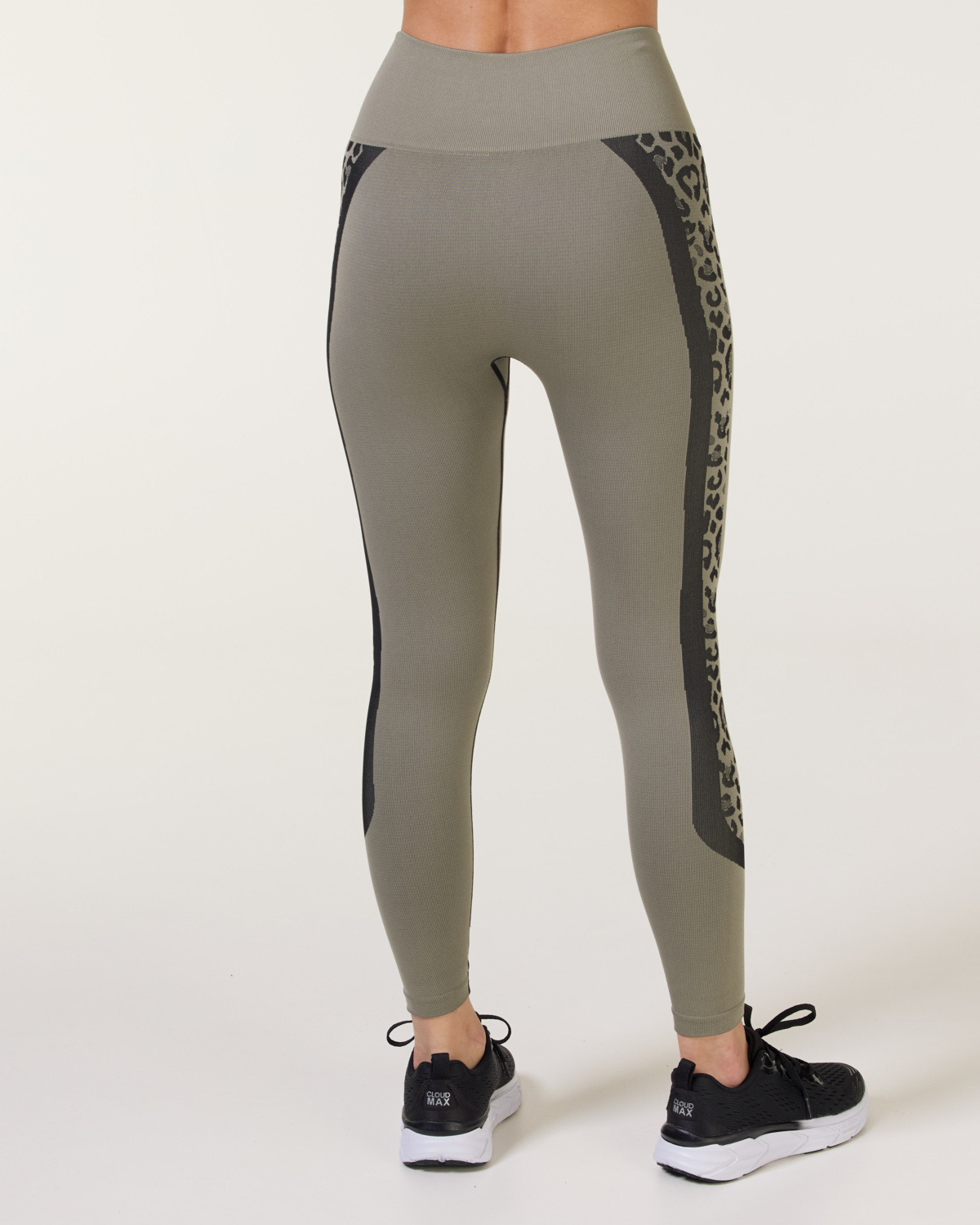 LEVITY Leopard Seamless Tights Green Vetiver Leo