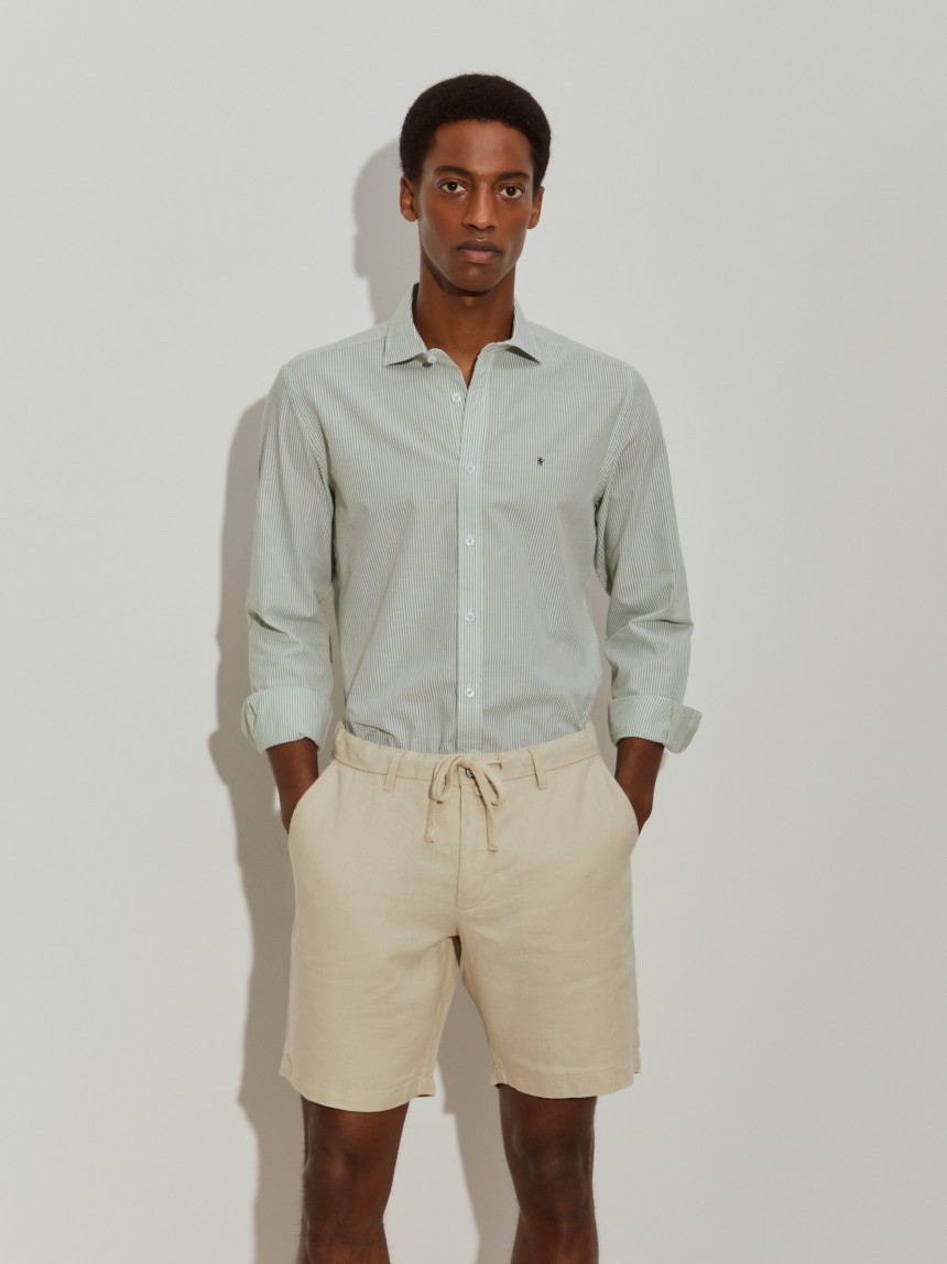 Camisa slim fit seersucker às riscas