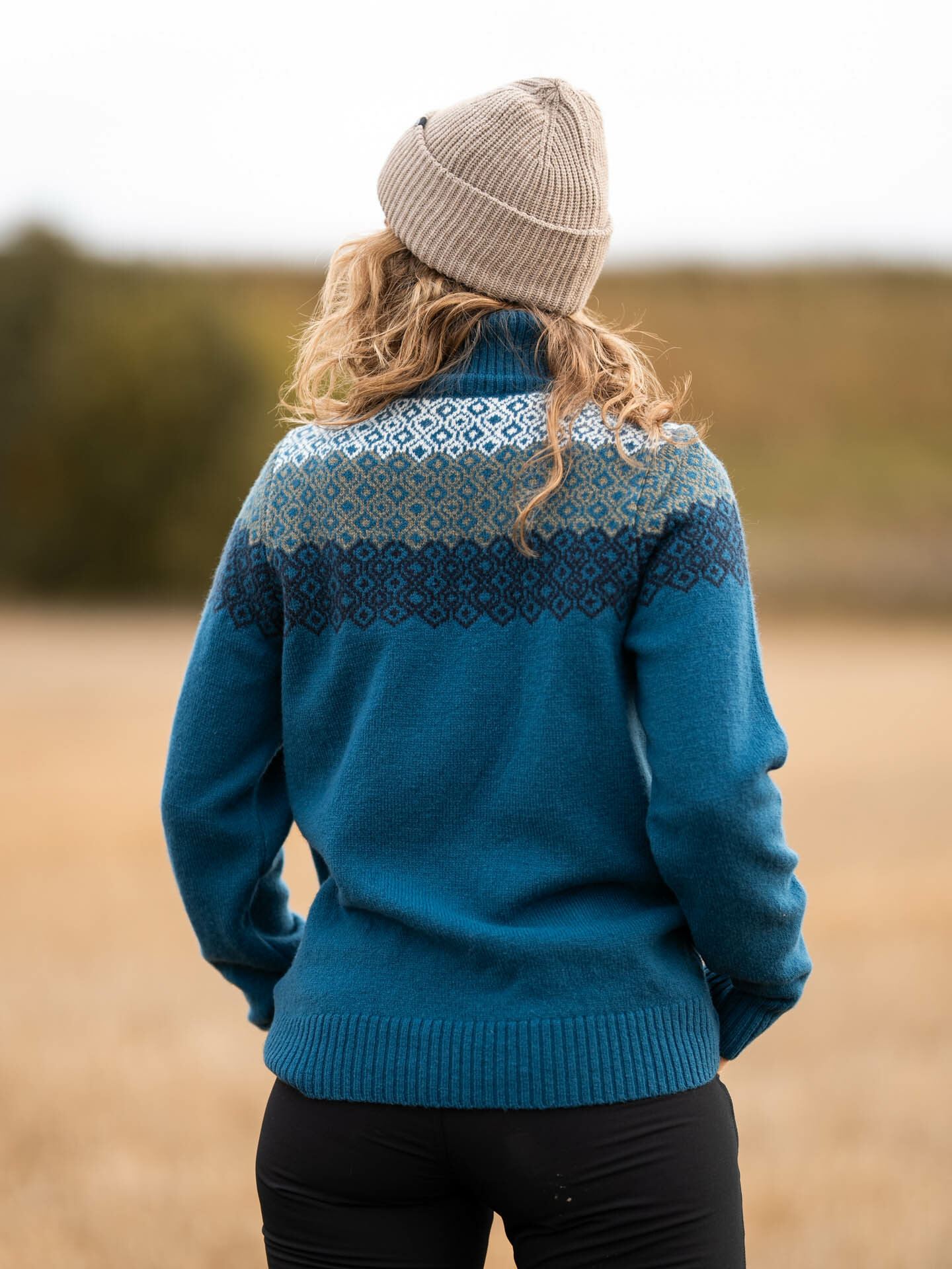 Syvde Wool High Neck Woman