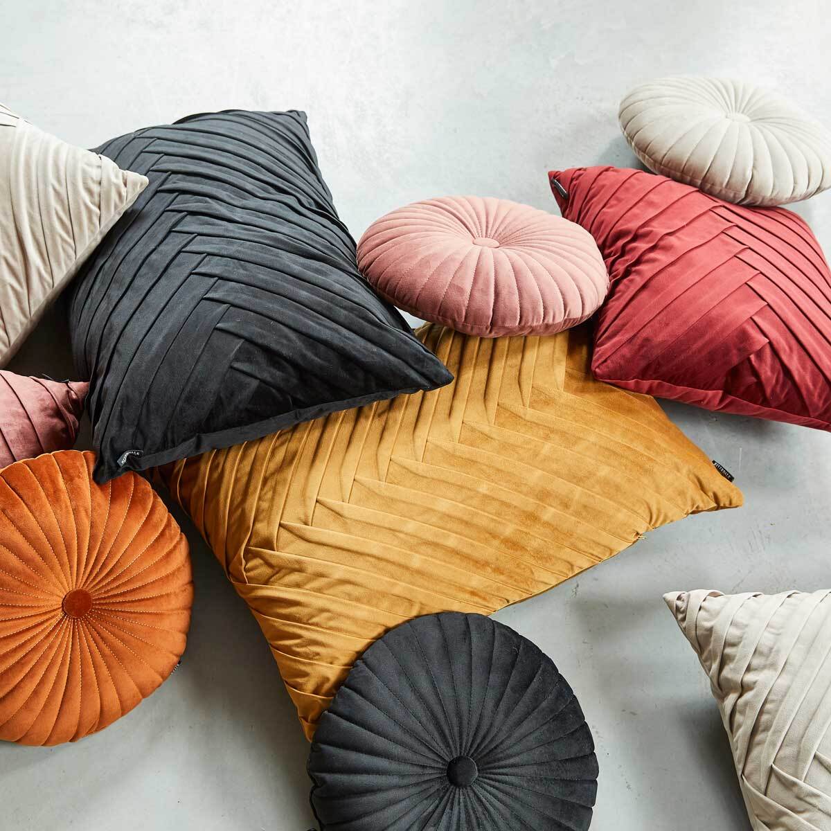 Riverdale sierkussen Emmy grijs D 40 H 12 cm