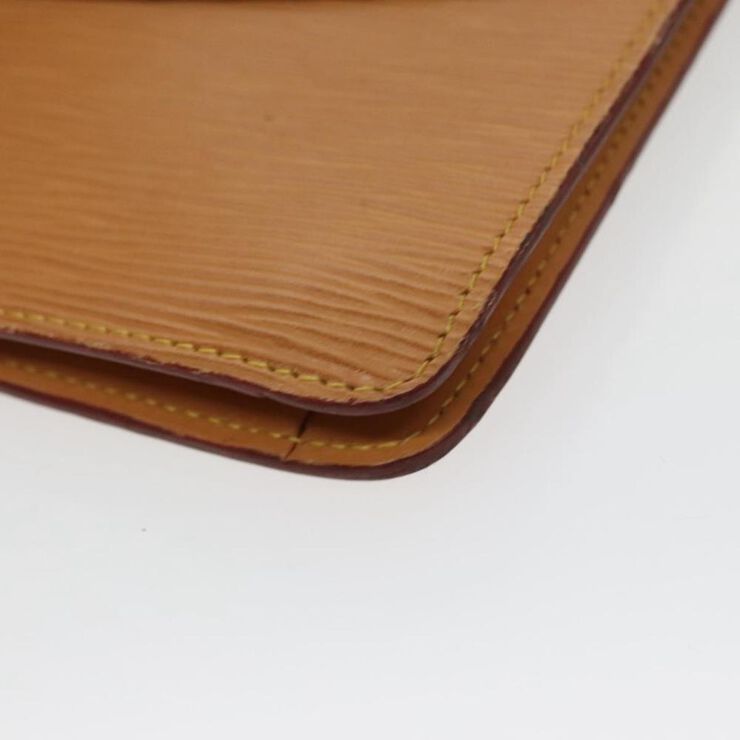 Louis Vuitton Vintage Louis Vuitton Montaigne Beige