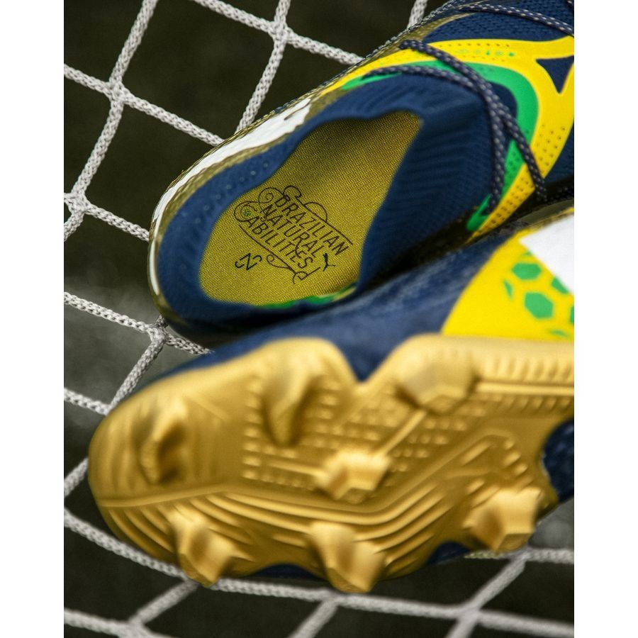 PUMA Future 7 Ultimate FG/AG NJR BNA - Sailing Blue/Marine Blue/Jaune/Grassy Green/Doré ÉDITION LIMITÉE