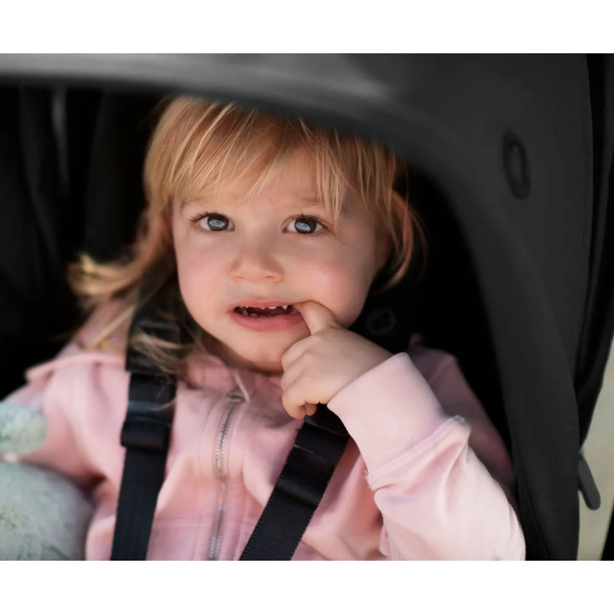 Maxi-cosi Poussette Ultra Compacte Leona - Essentiel Noir