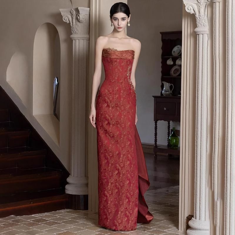 Fioridi - Strapless avondjurk met patroon en zijsplit