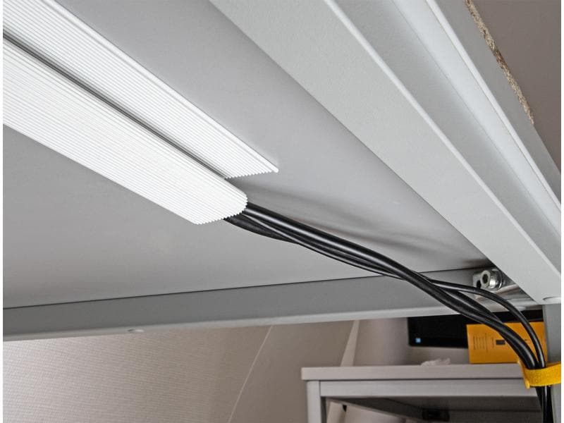 Delock Kabelkanal für Untertischmontage 0.4 m x 63 mm Weiss Delock Kabelkanal für Untertischmontage 63 x 28 mm – Länge 400 mm 2 Stück weiss