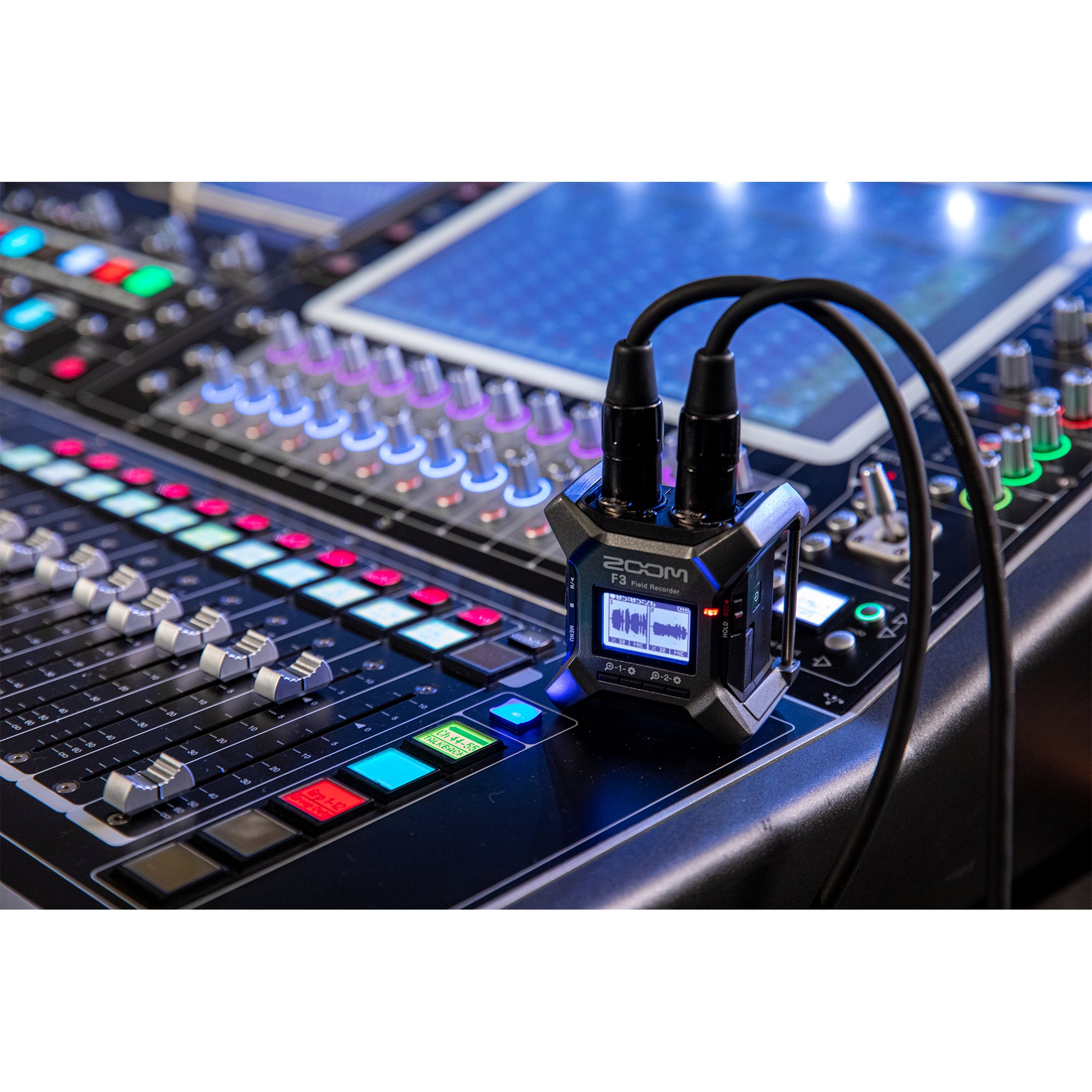 Zoom F3 field recorder