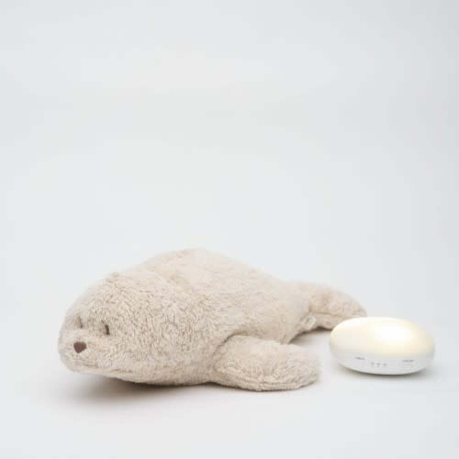 Moonie | The Humming Seal 2.0 | Sand