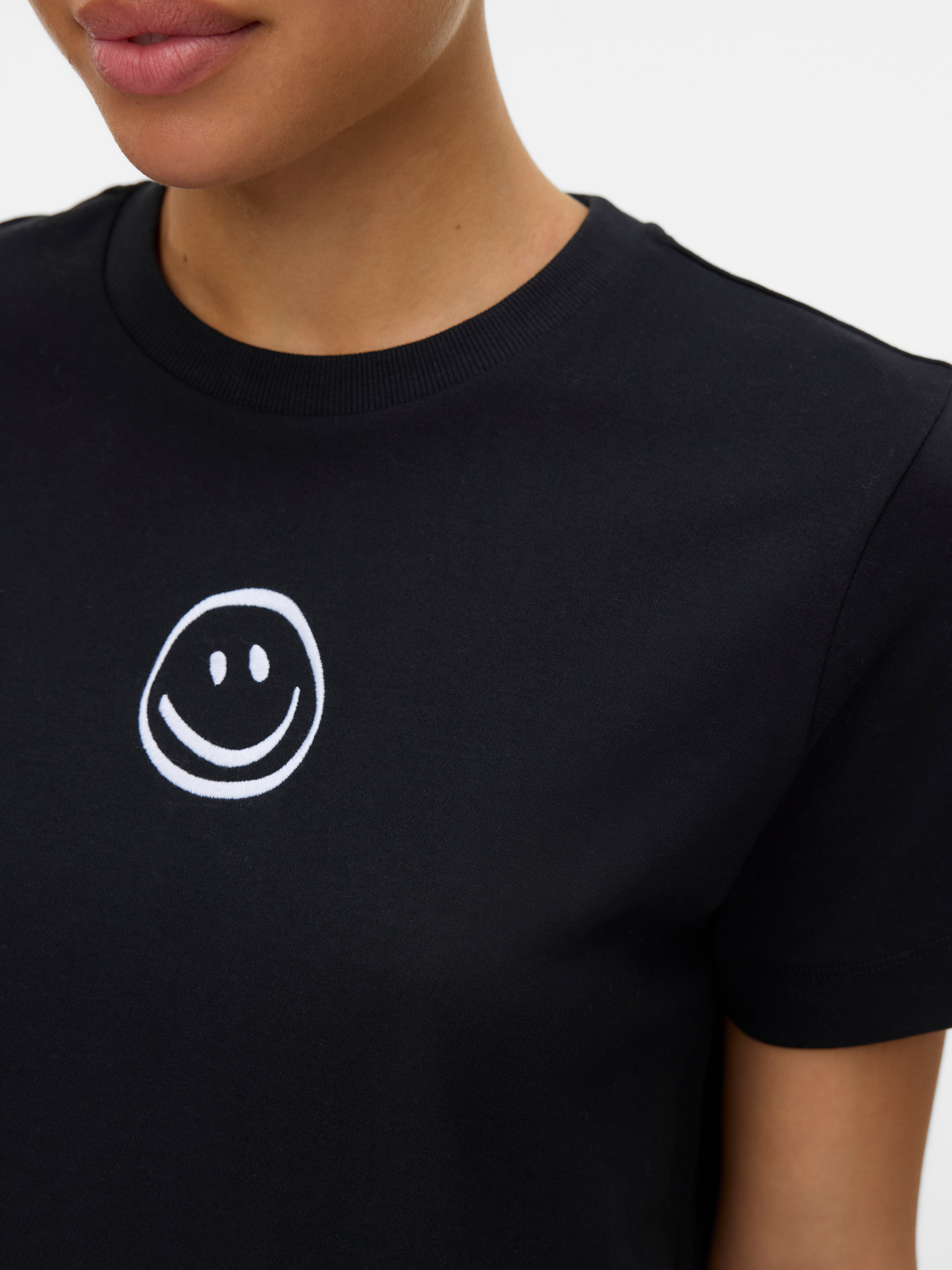 VMSARA T-shirts