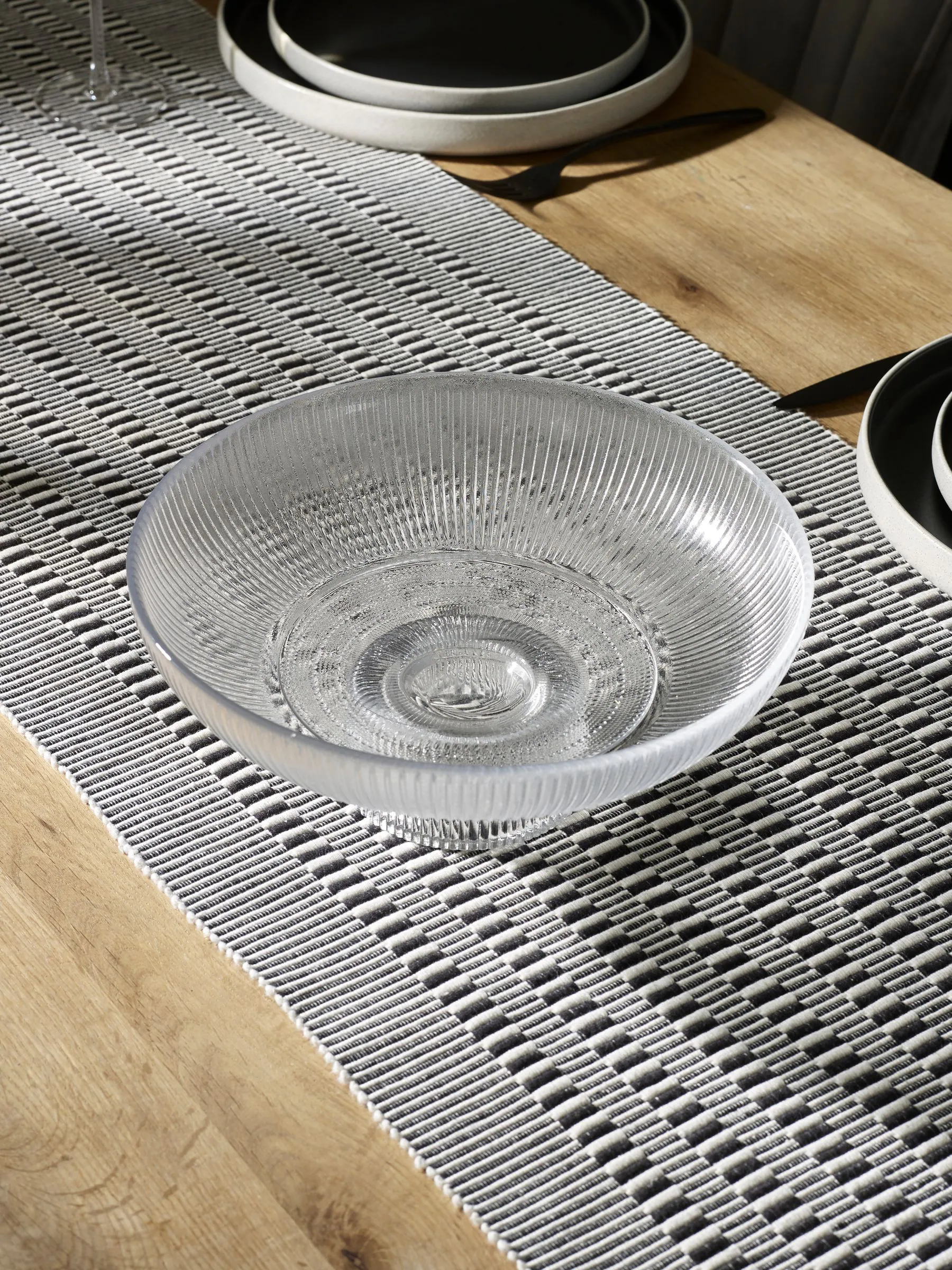 Hollis Glass Footed Serve Bowl