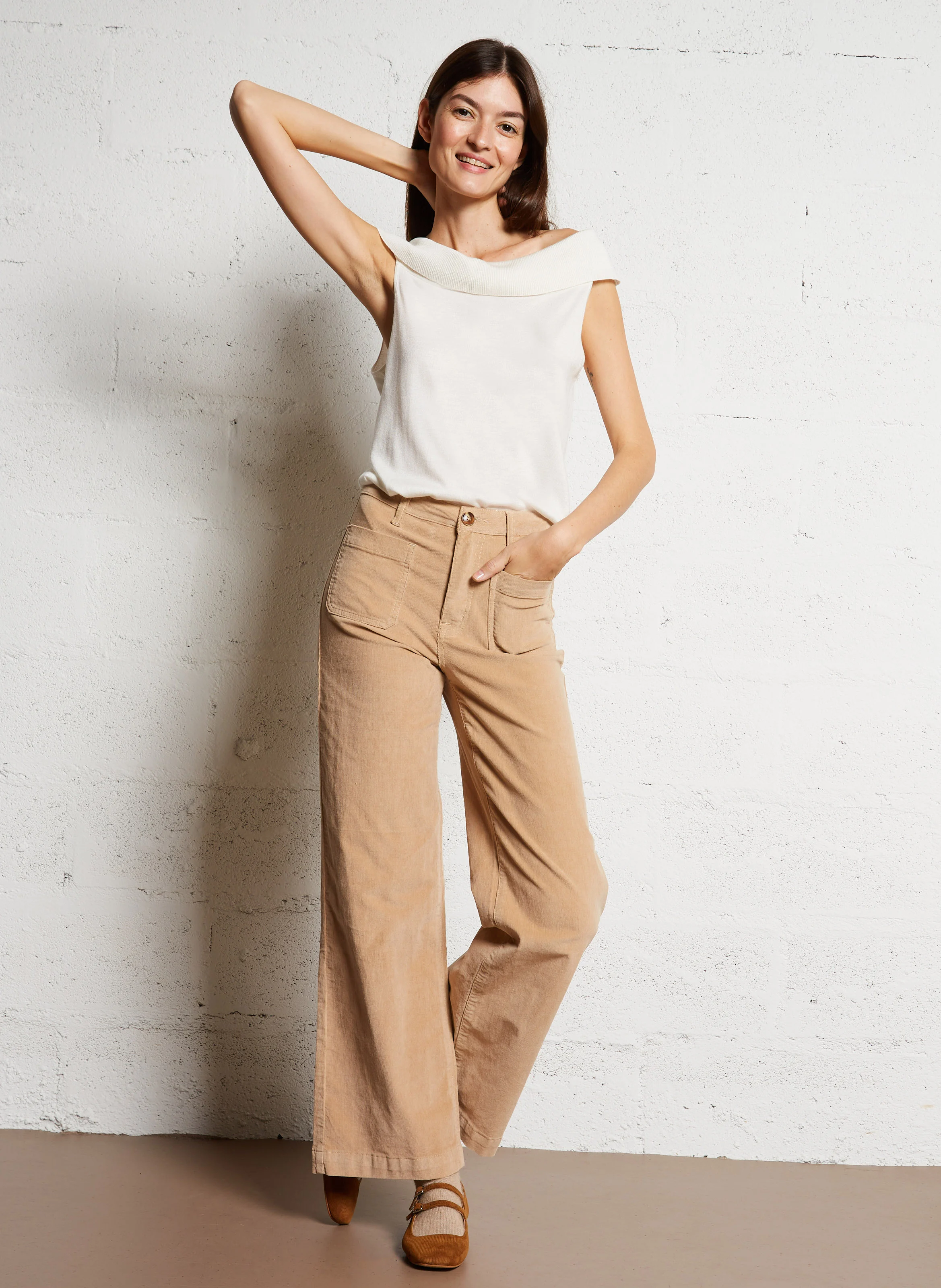 MEGAN - Pull droit sans manches col bardot | Beige
