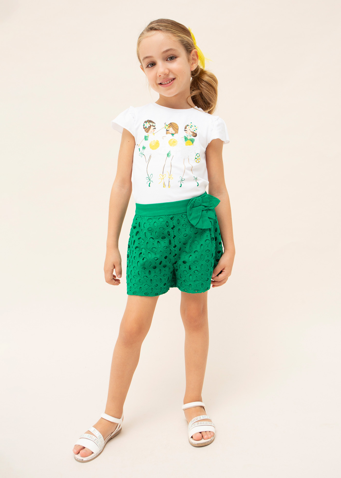 shorts perfurados para meninas