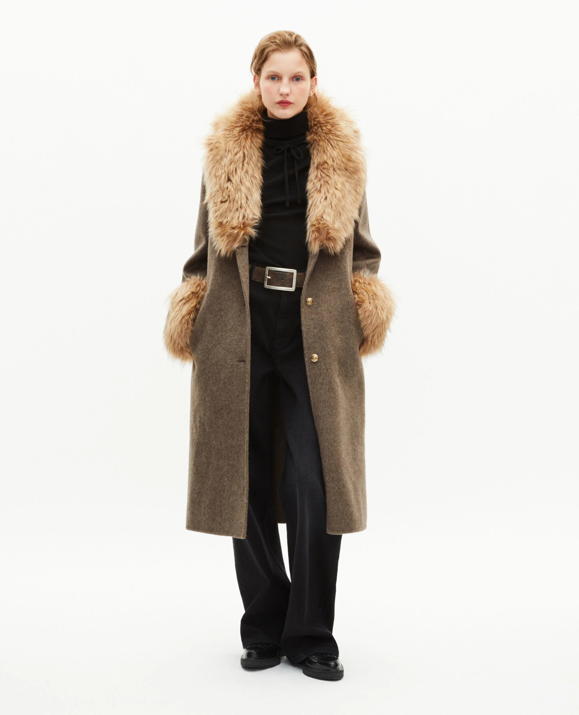 Manteau long en laine double face et fourrure marron