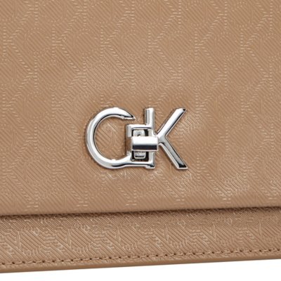 Sacoche Ck Elongated Shoulder_Mono CALVIN KLEIN
