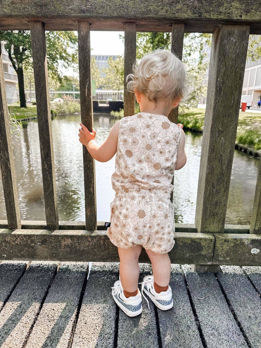 Babystyling baby gebloemde playsuit offwhite/zand