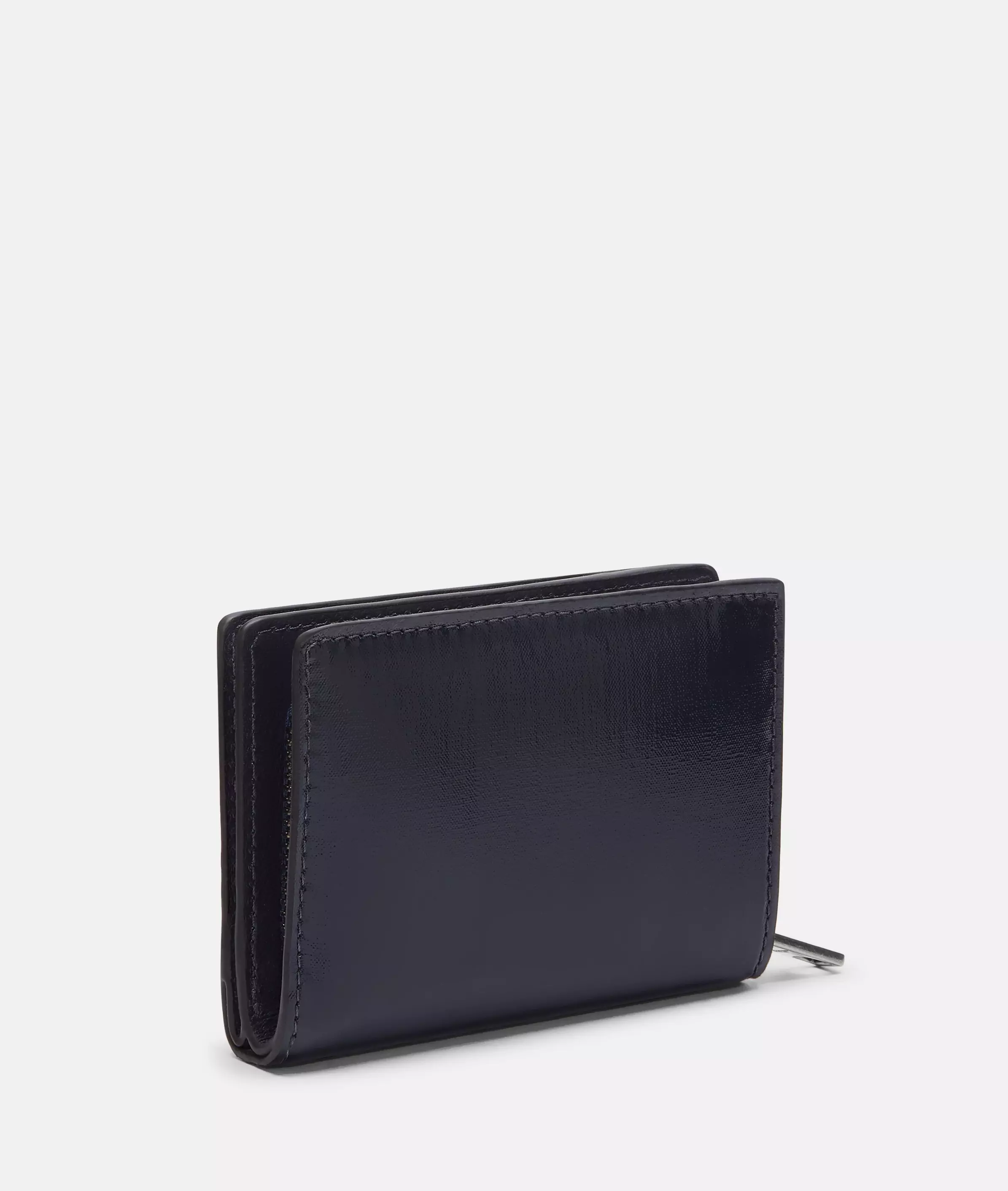 Wallet Spacious cotton wallet with a patent finish