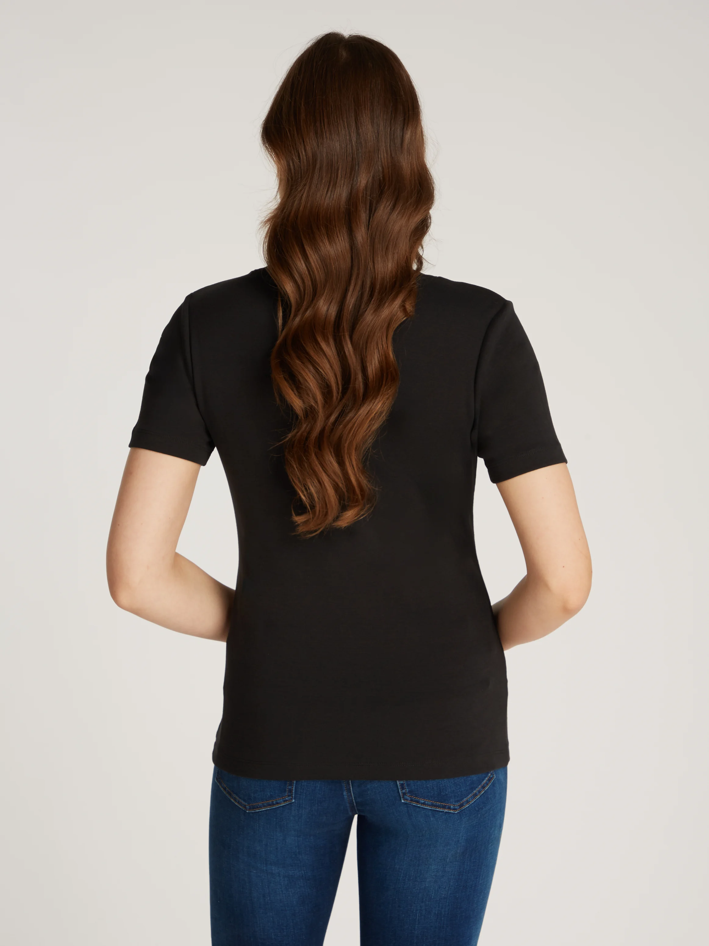 Tee-shirt ajusté col V en coton | Noir