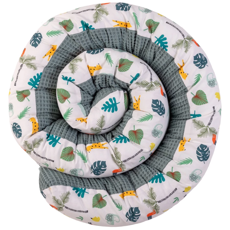 Ullenboom Baby Bettschlange Waffelpique Salbeigrün Regenwald 200 cm