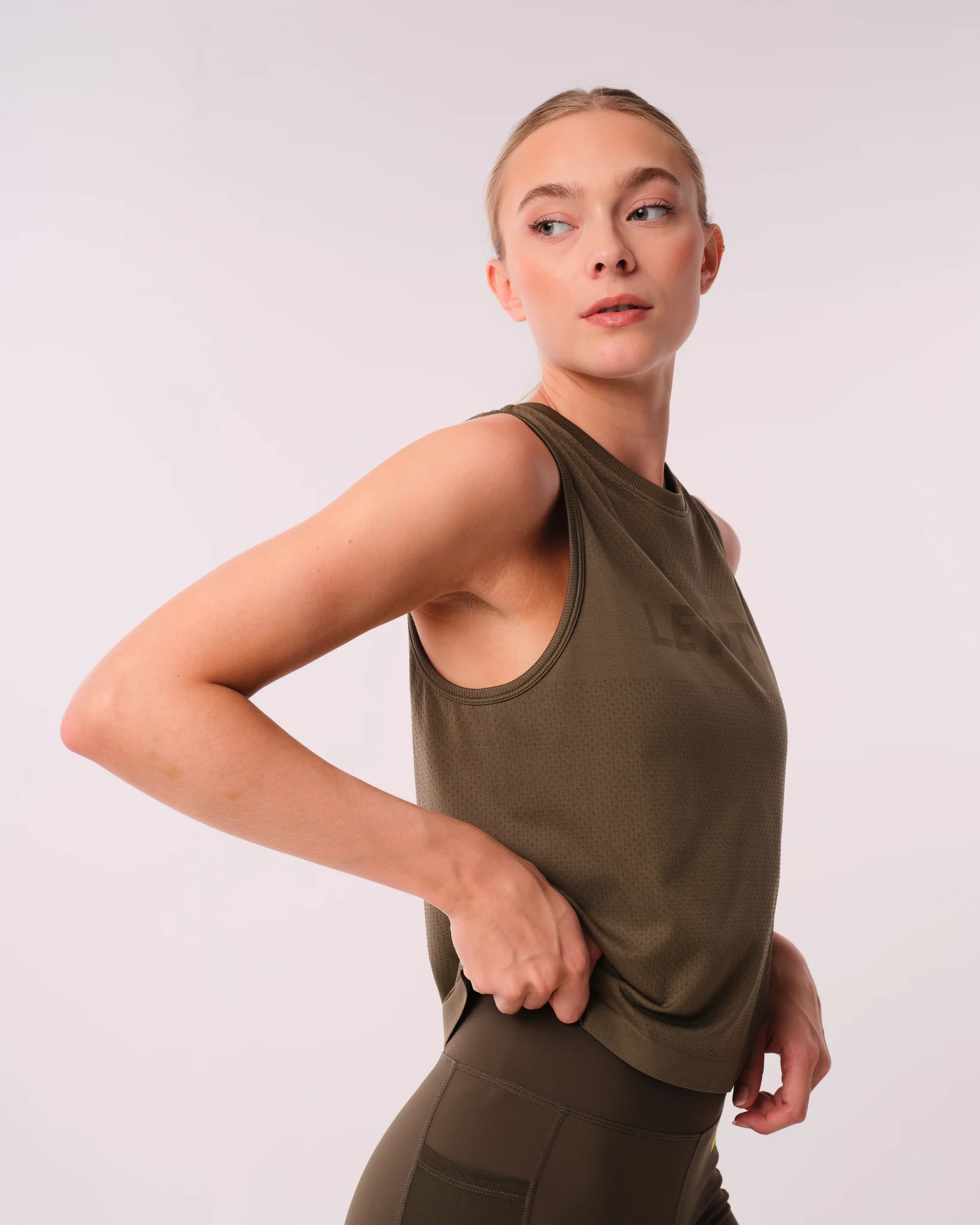 LEVITY Breeze Seamless Tank Dusty Green