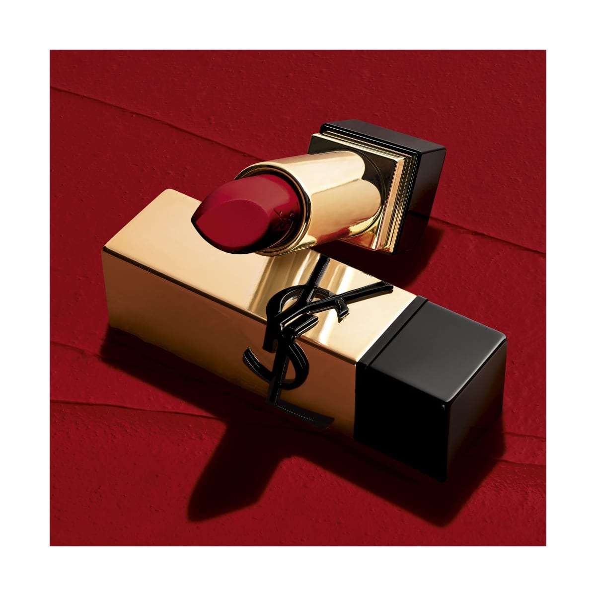 YVES SAINT LAURENT Rouge Pur Couture Rouge à lèvres fini satin - Couleur intense et confort