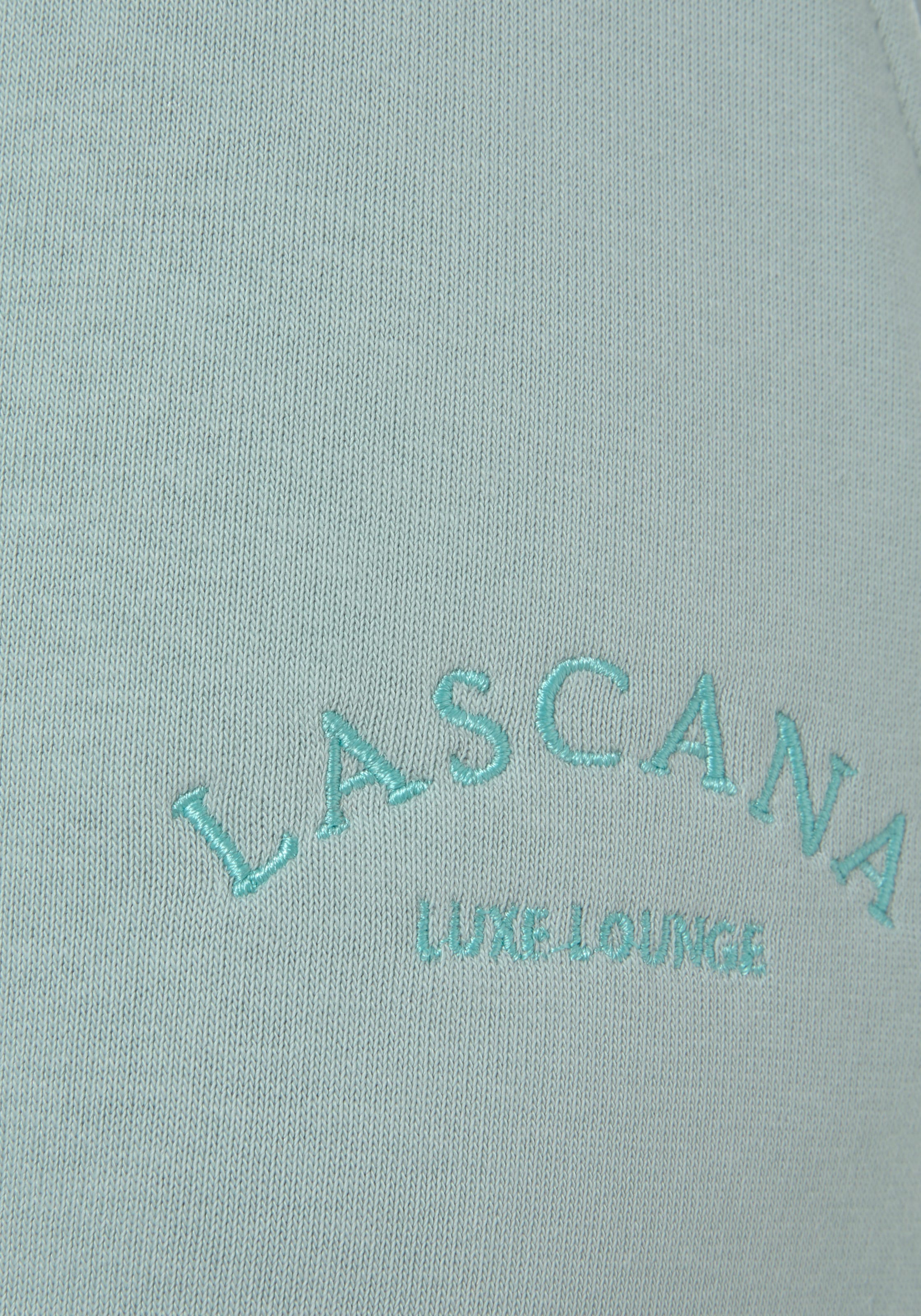 LASCANA Relaxshorts  mit seitlichen Taschen und Logostickerei, Loungewear