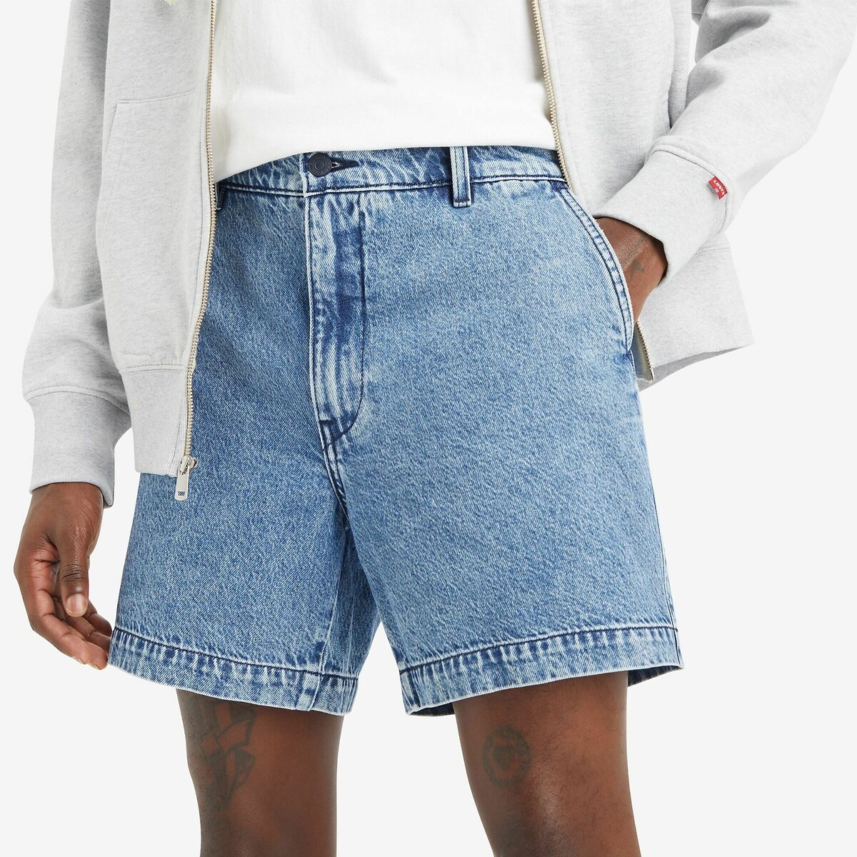 LEVI'S<br>Shorts jeans folgados
