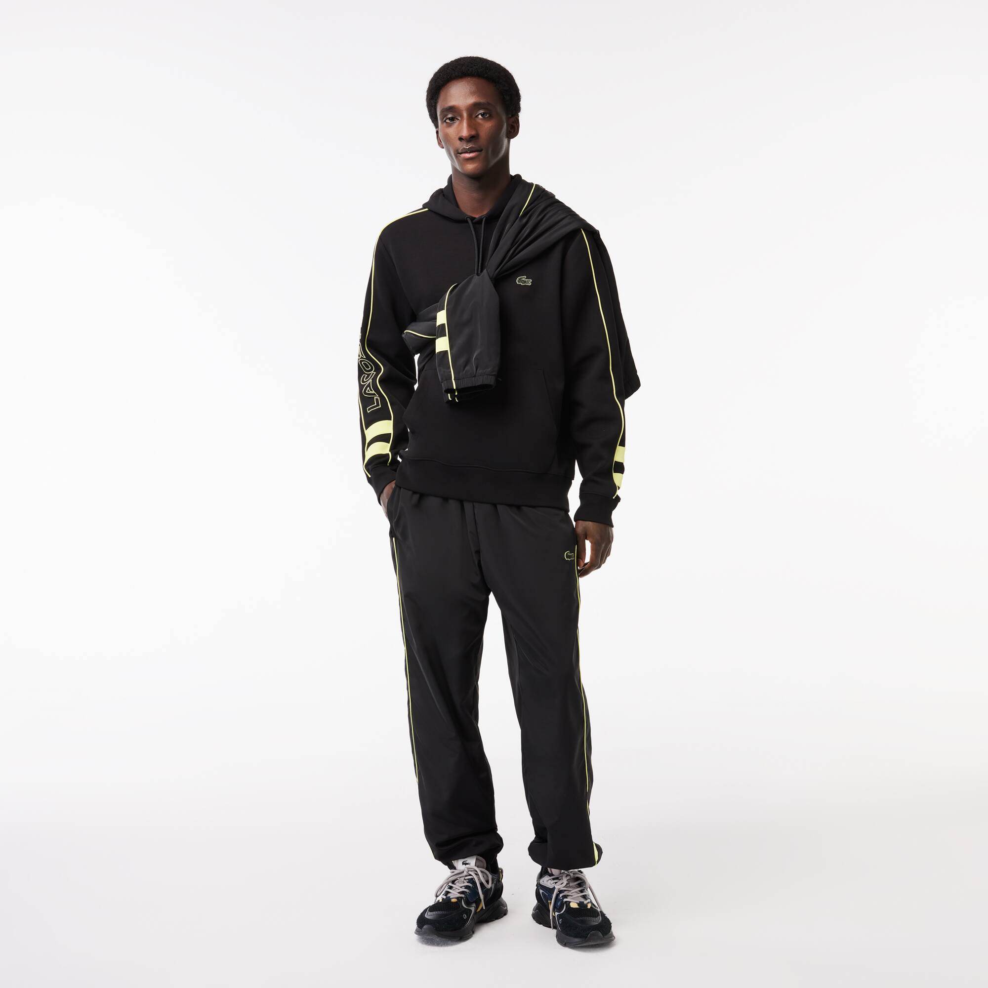 Sweatshirt Jogger à capuche et détails contrastés Sweatshirts - Noir - Lacoste - Homme