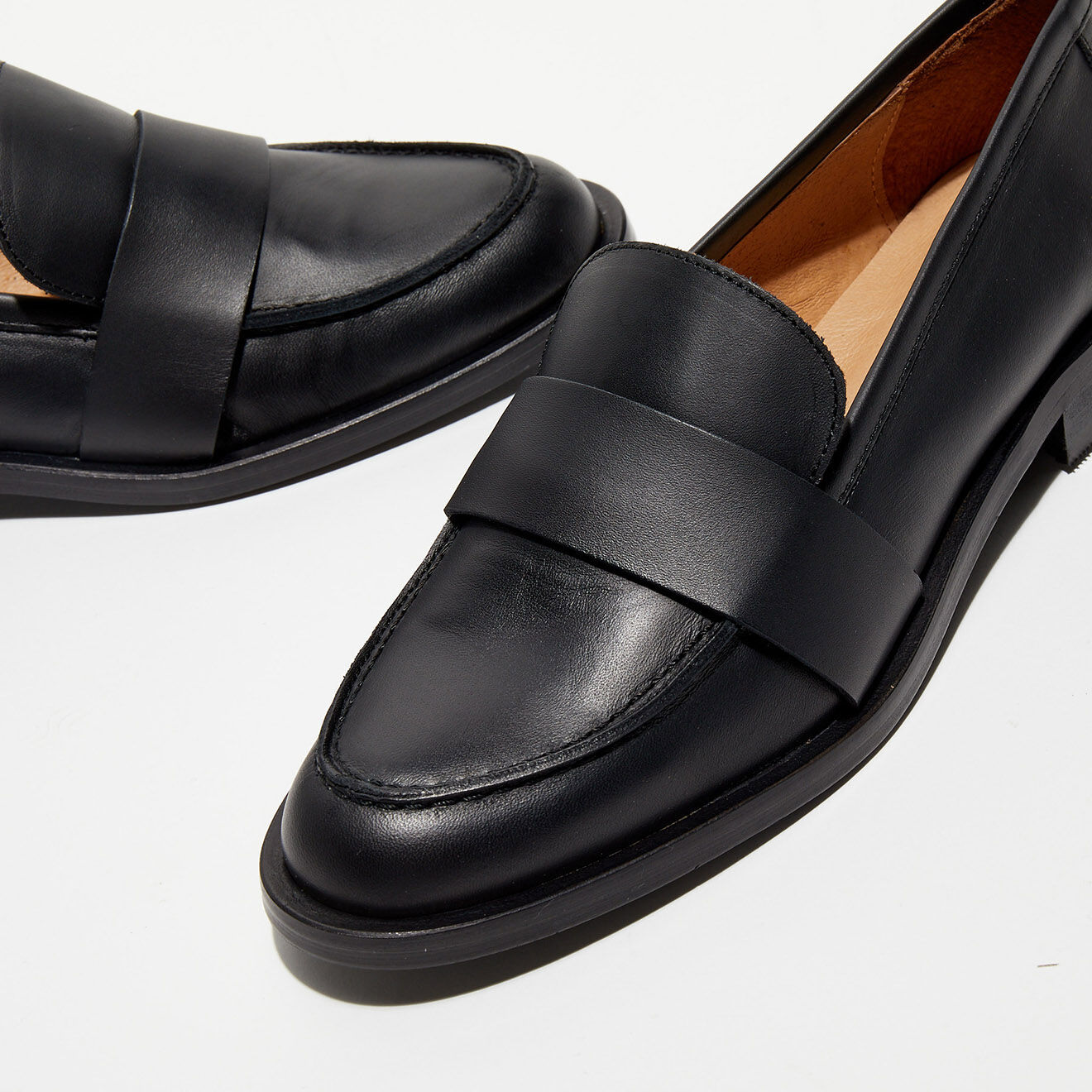 Apologie Mocassins en Cuir Ally noirs