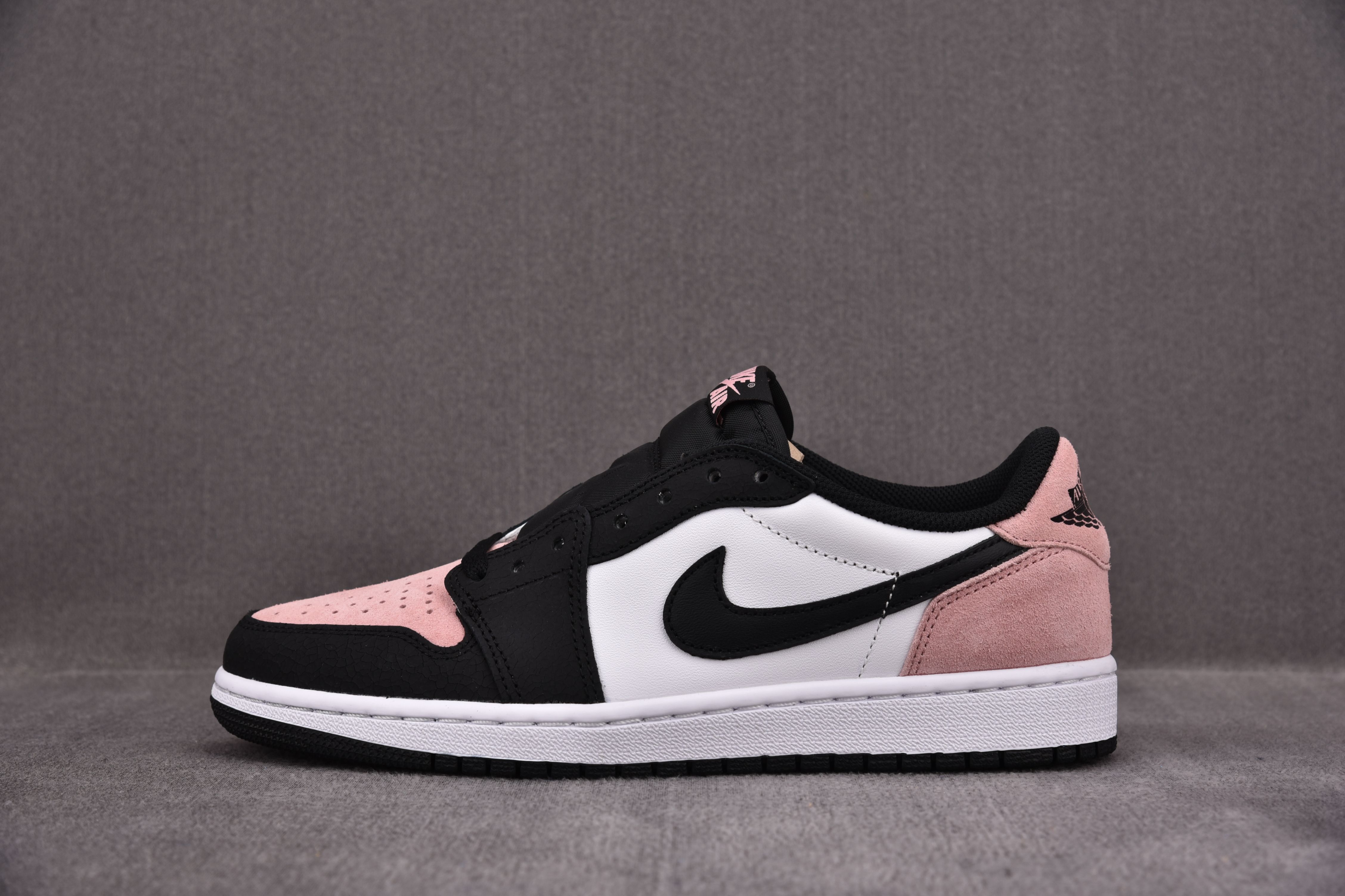 Jordan 1 Low OG Bleached Coral