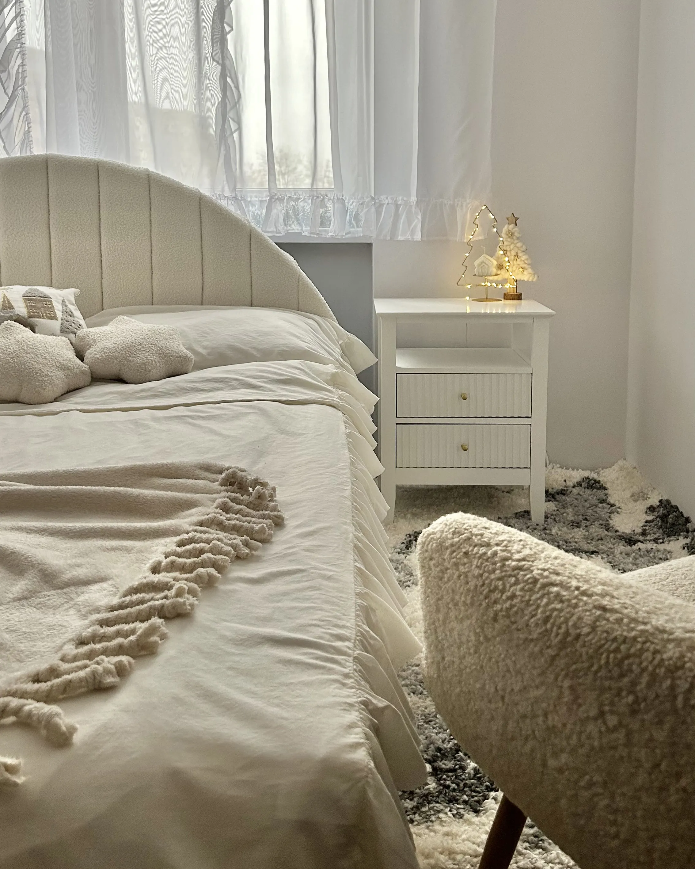 Bed met opbergruimte Bouclé CHADENET 180 x 200 cm Gebroken wit