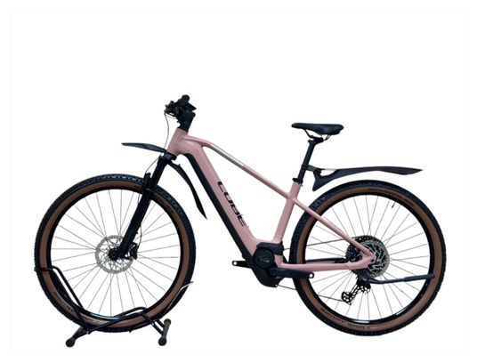 Produit reconditionné . Cube Reaction Hybrid Pro 625 Shimano Deore 2024 . VTT électrique . Cube . très bon état