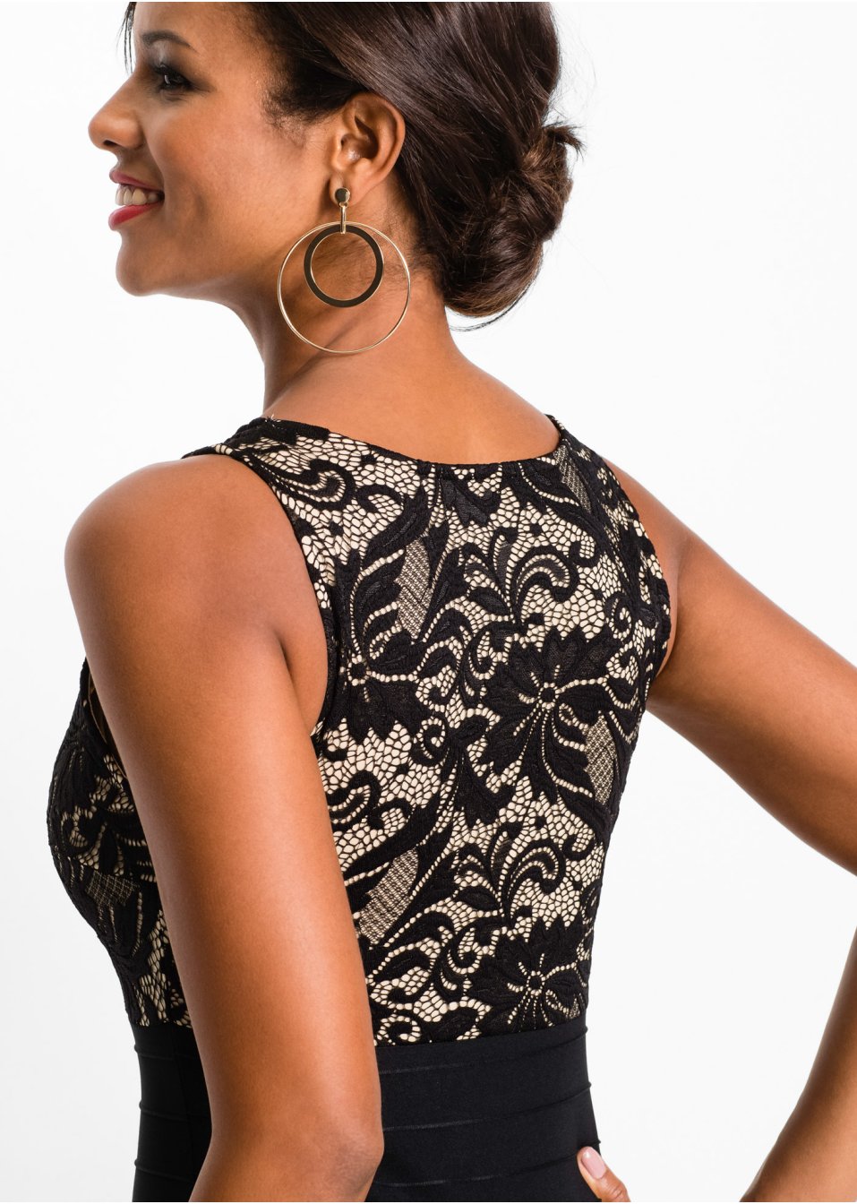 Robe à dentelle