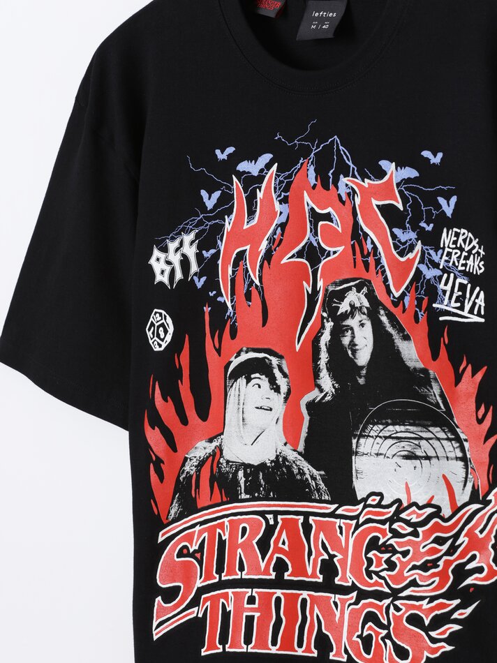 Camiseta maxi estampada Stranger Things - Netflix - Preta