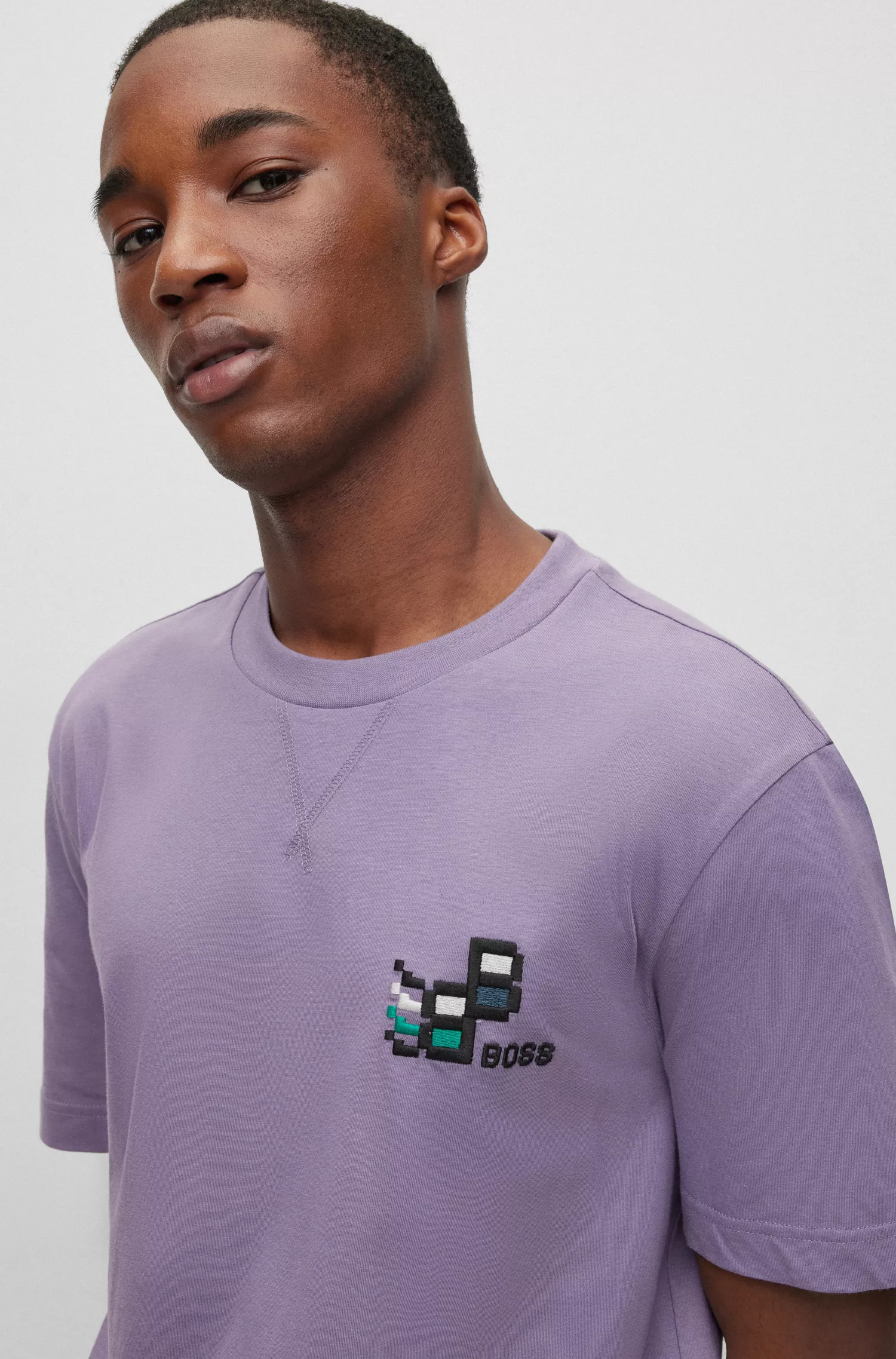 Camiseta BOSS laranja em malha de algodão com estampa sazonal.