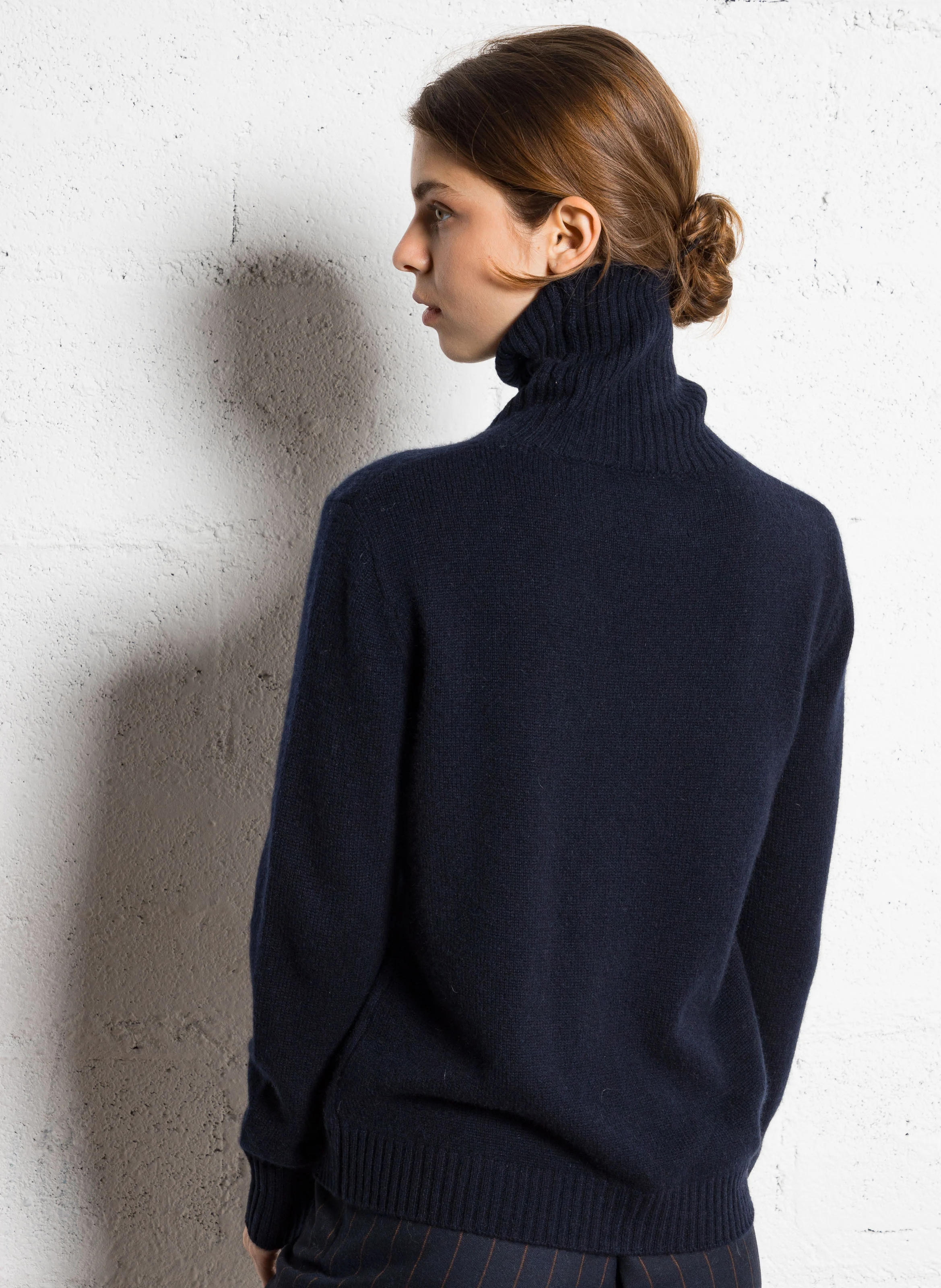 SWAN - Pull droit col roulé en cachemire | Bleu