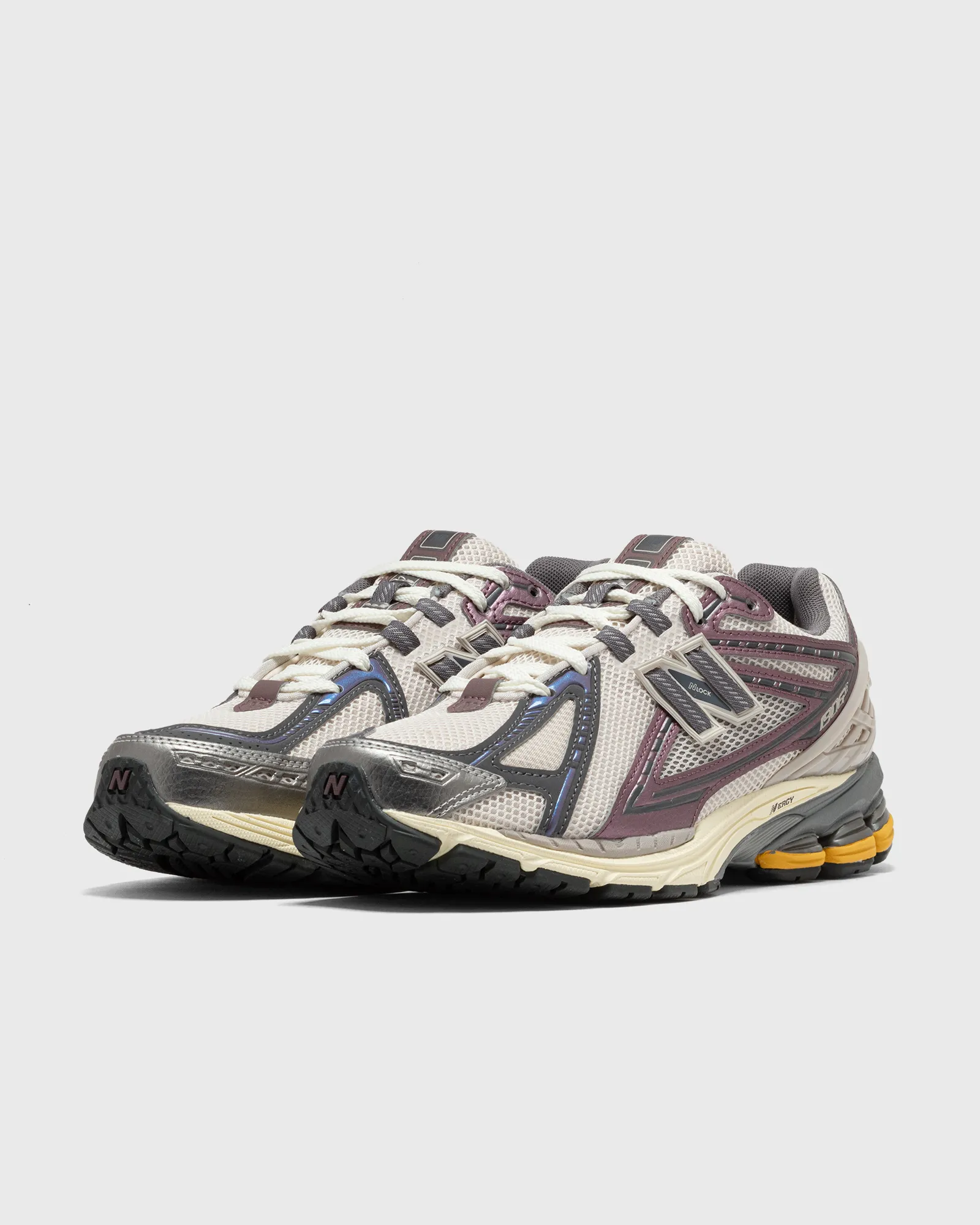 New Balance 1906