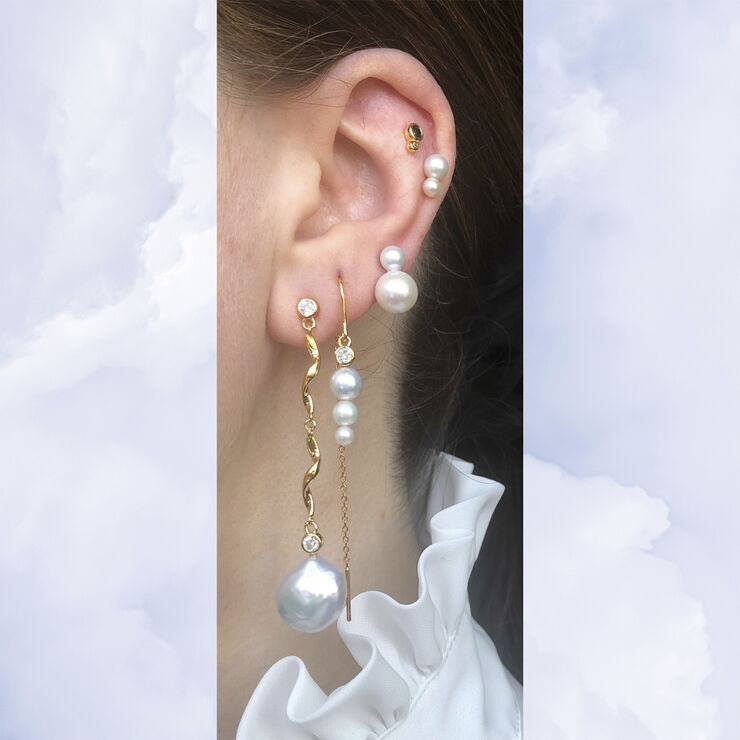 The Earring Shop Nuit Hook Threader Gold