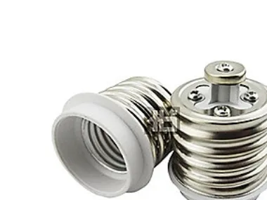 Adapter fra sokkel E40 til E27 Plast/Stål Maks. 60W glødelampe