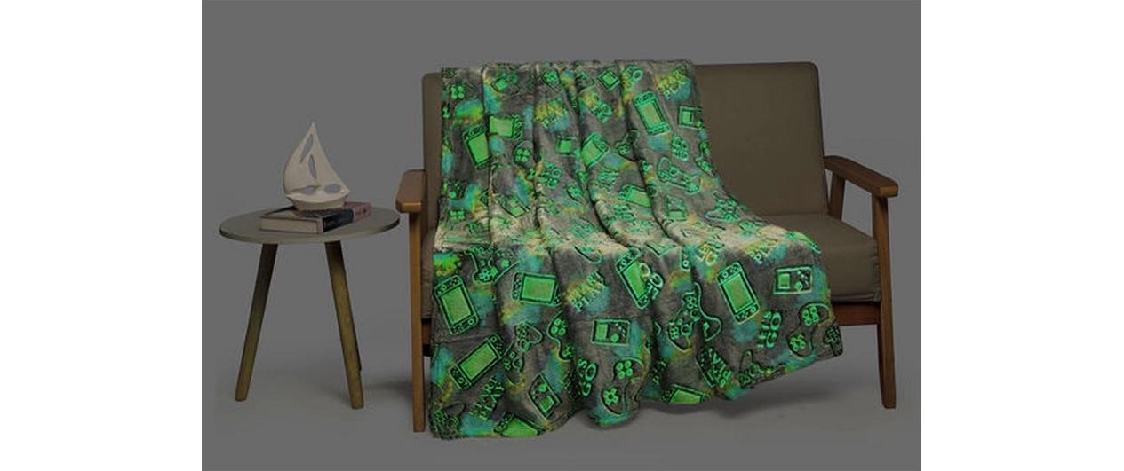 Decke Playstation 150 x 200 cm, BuntKuscheldecke, 100% Polyester, im Dunkel leuchtend