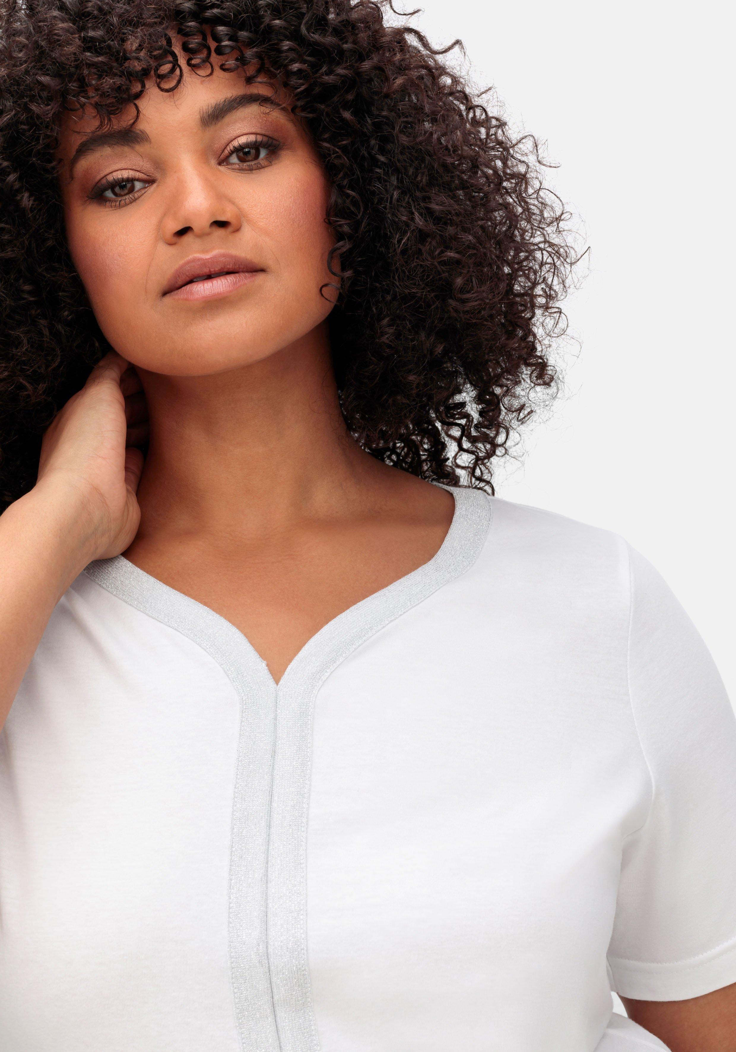 Jerseyshirt mit silberfarbenem Zierband