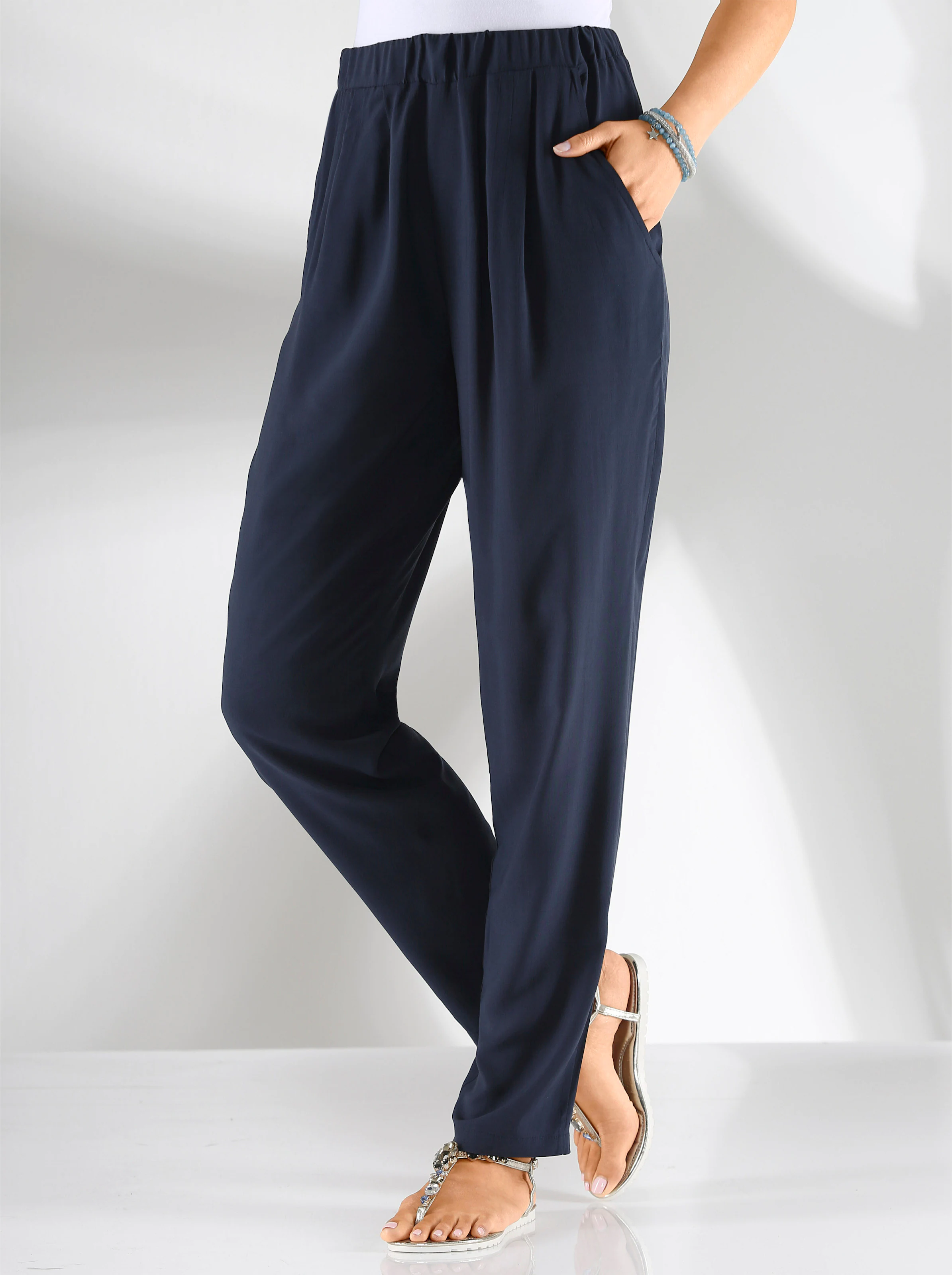 Schlupfhose in marine