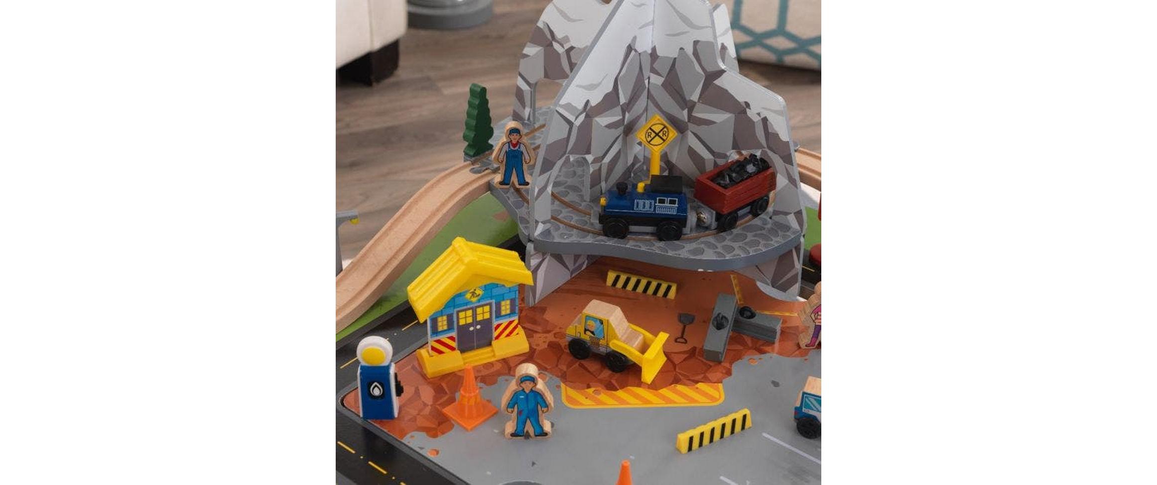 Eisenbahn Set «Felsiger Berg» 59.69 x 59.69 x 70.1 cmHohes Gebirge mit Strecken in Klein