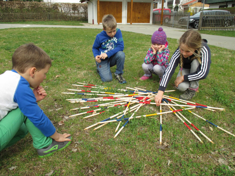 Schildkröt Funsports - GARTEN MIKADO (Set mit 25 Stäben, Länge 90cm, # 1,1cm)