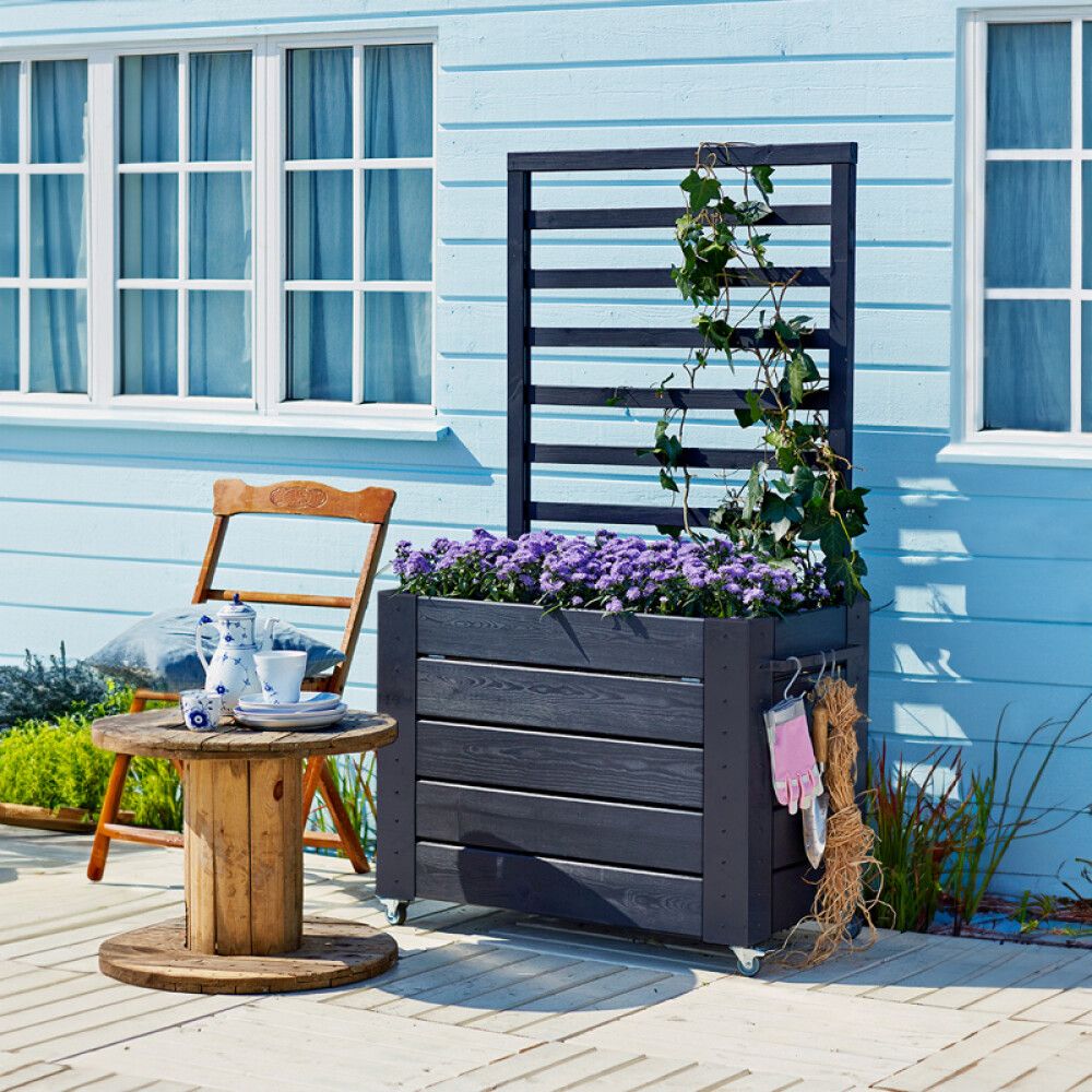 BLOMSTERKASSE PLUS CUBIC MED ESPALIER INKL HJUL 87X50X155CM SVART