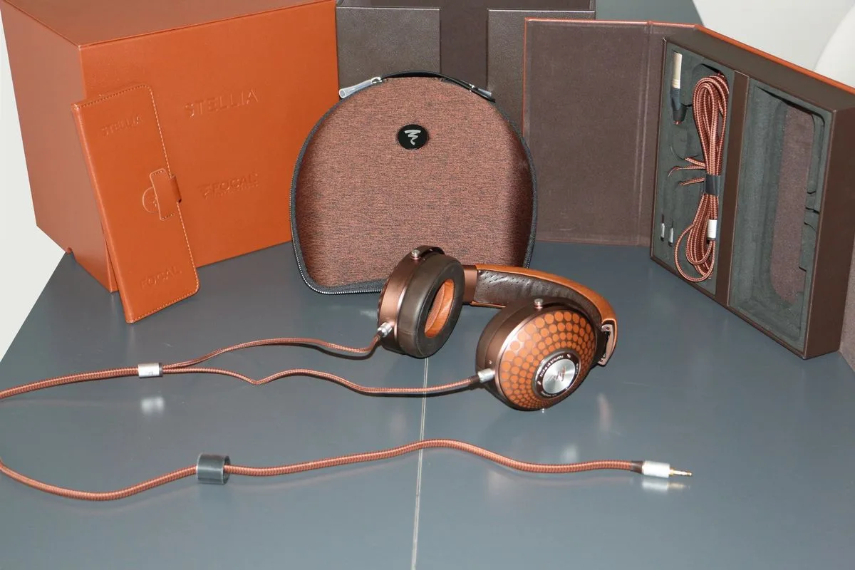 Focal Stellia   Naim Uniti Atom Headphone Edition Packs Casques et Ampli